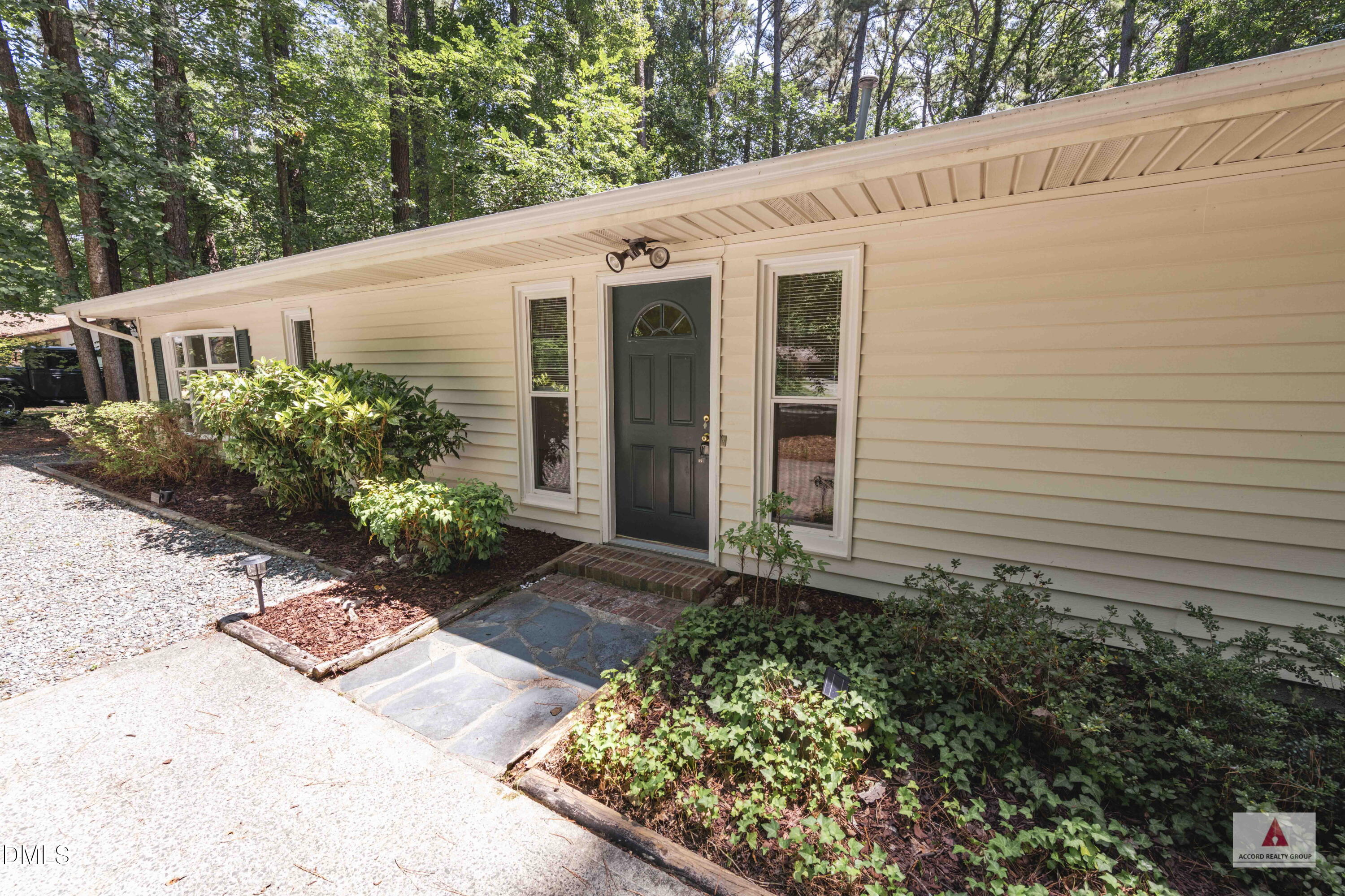 4 Winterberry Way