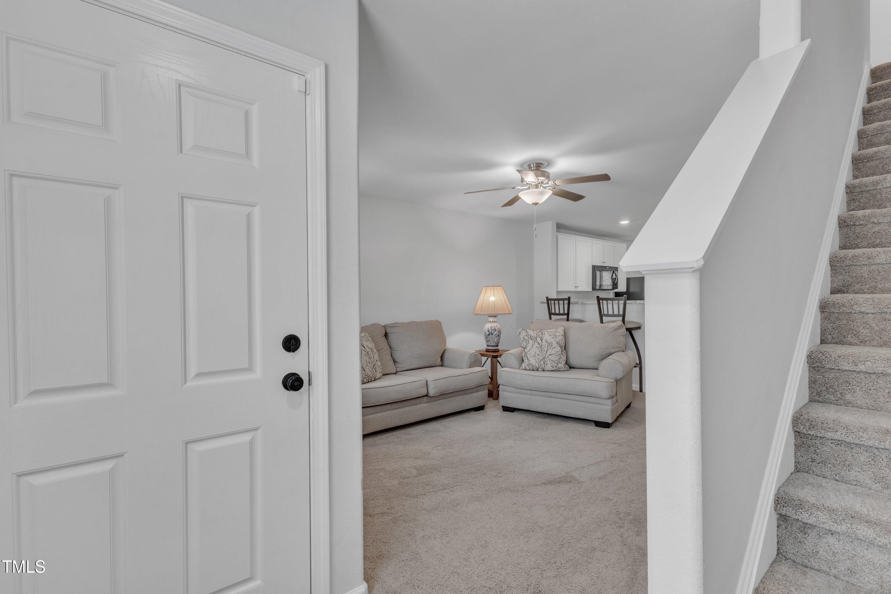 918 E Green Street F105