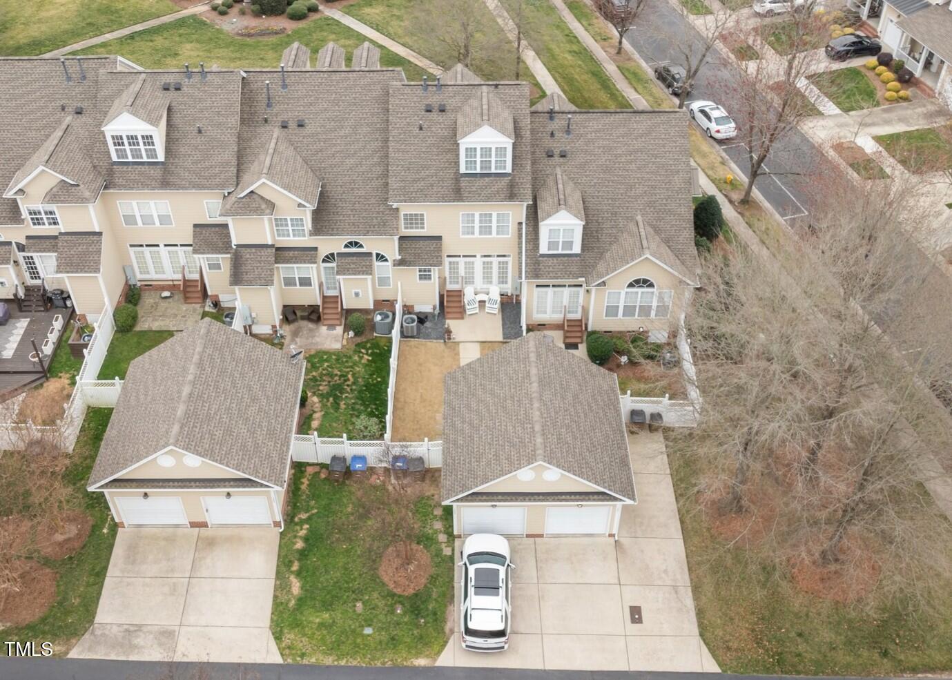 1203 Fairview Club Drive