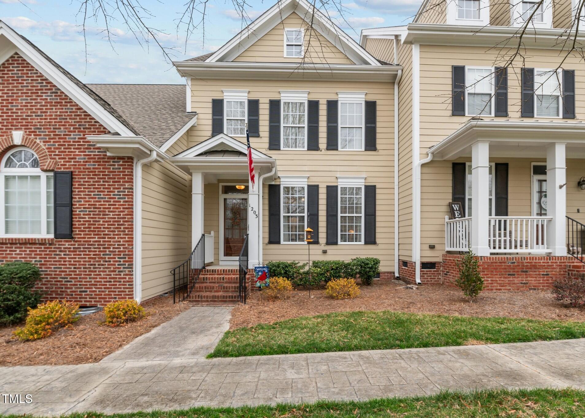 1203 Fairview Club Drive