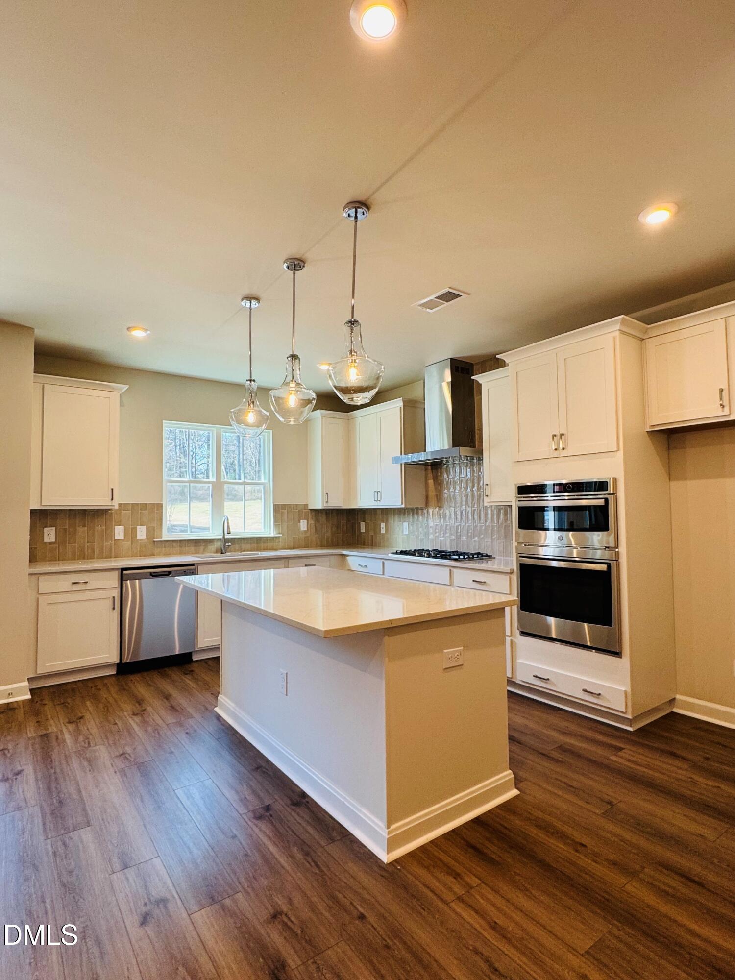 608 Brackenberry Alley