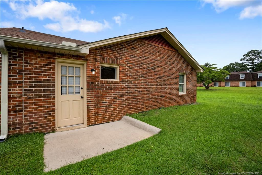 214 Crabapple Circle