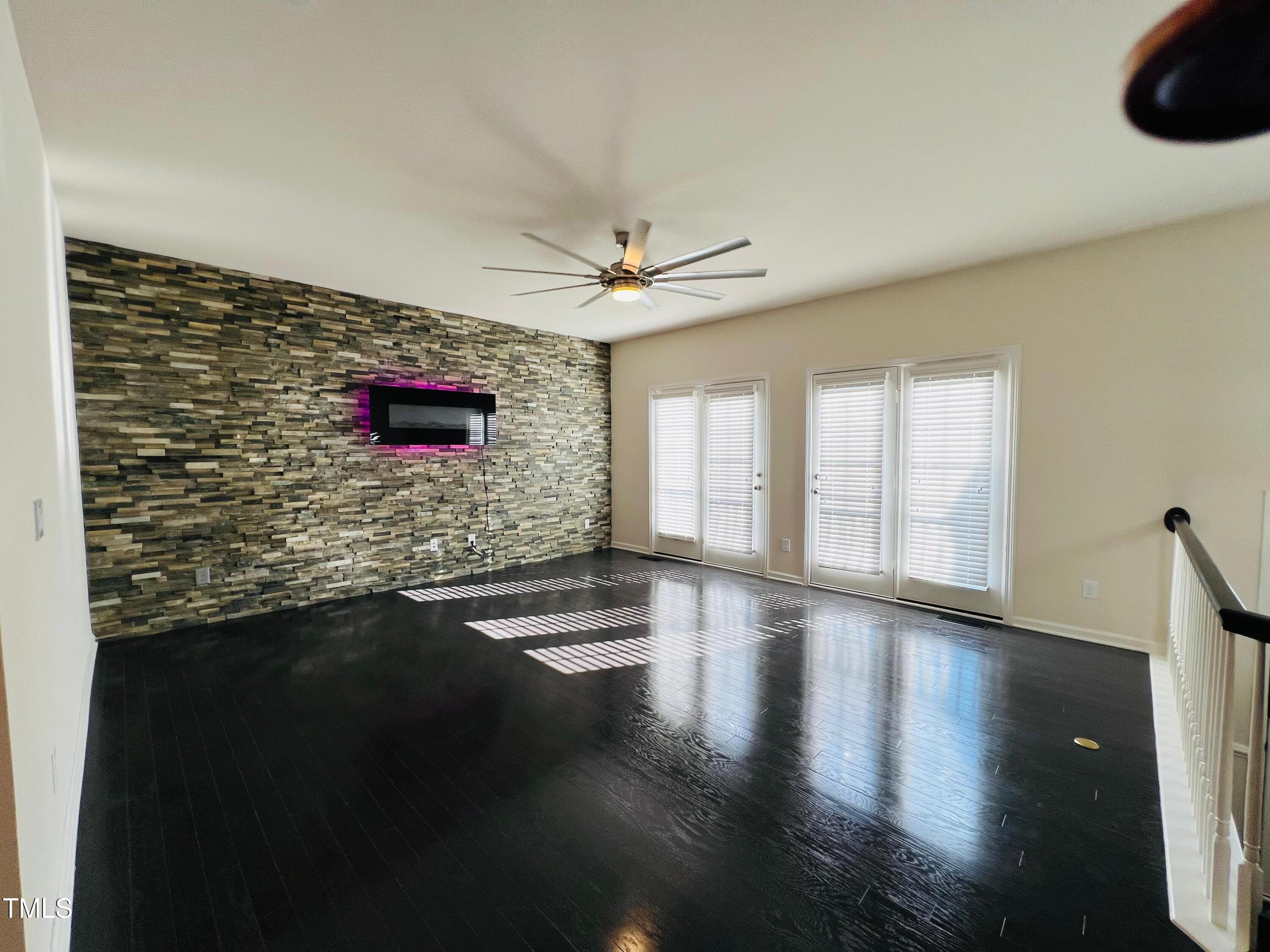 7002 Reedybrook Crossing
