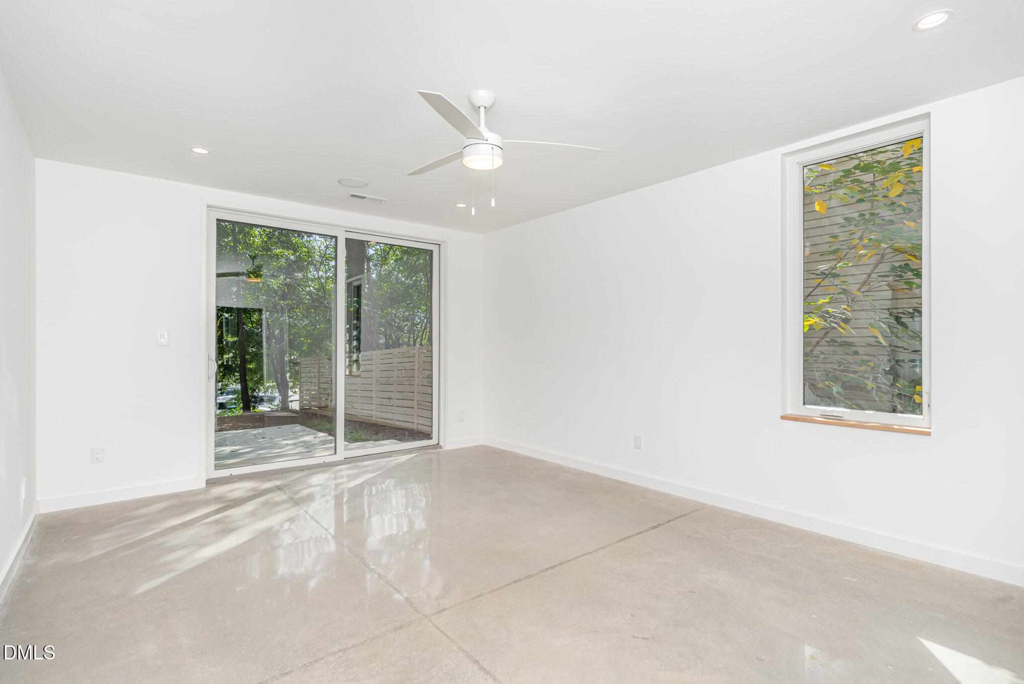 515 W Lenoir Street 102