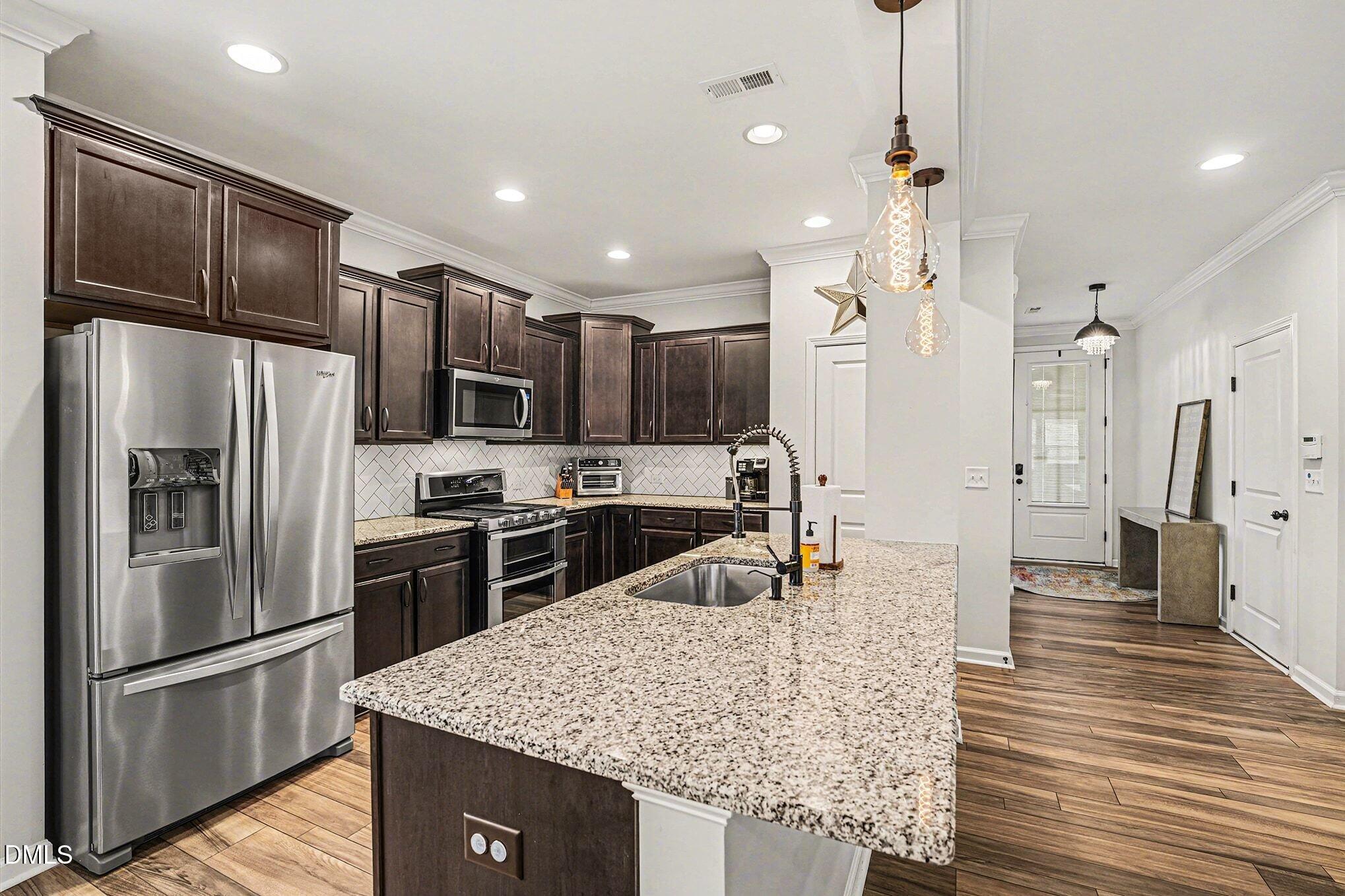 3437 Longleaf Estates Drive