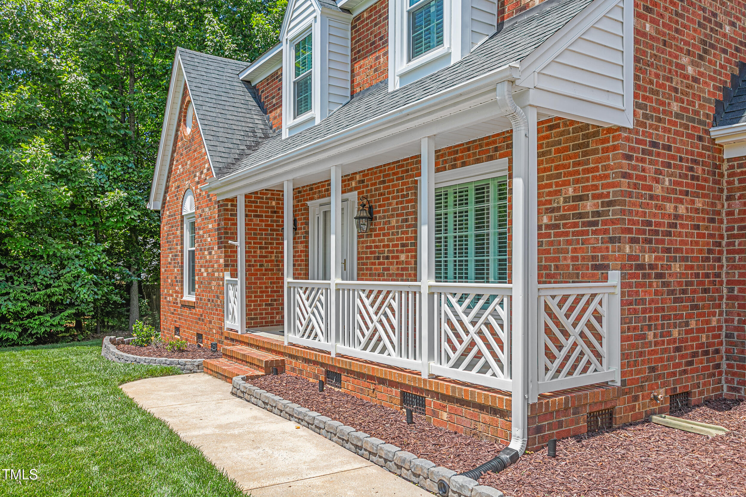 213 Brompton Court