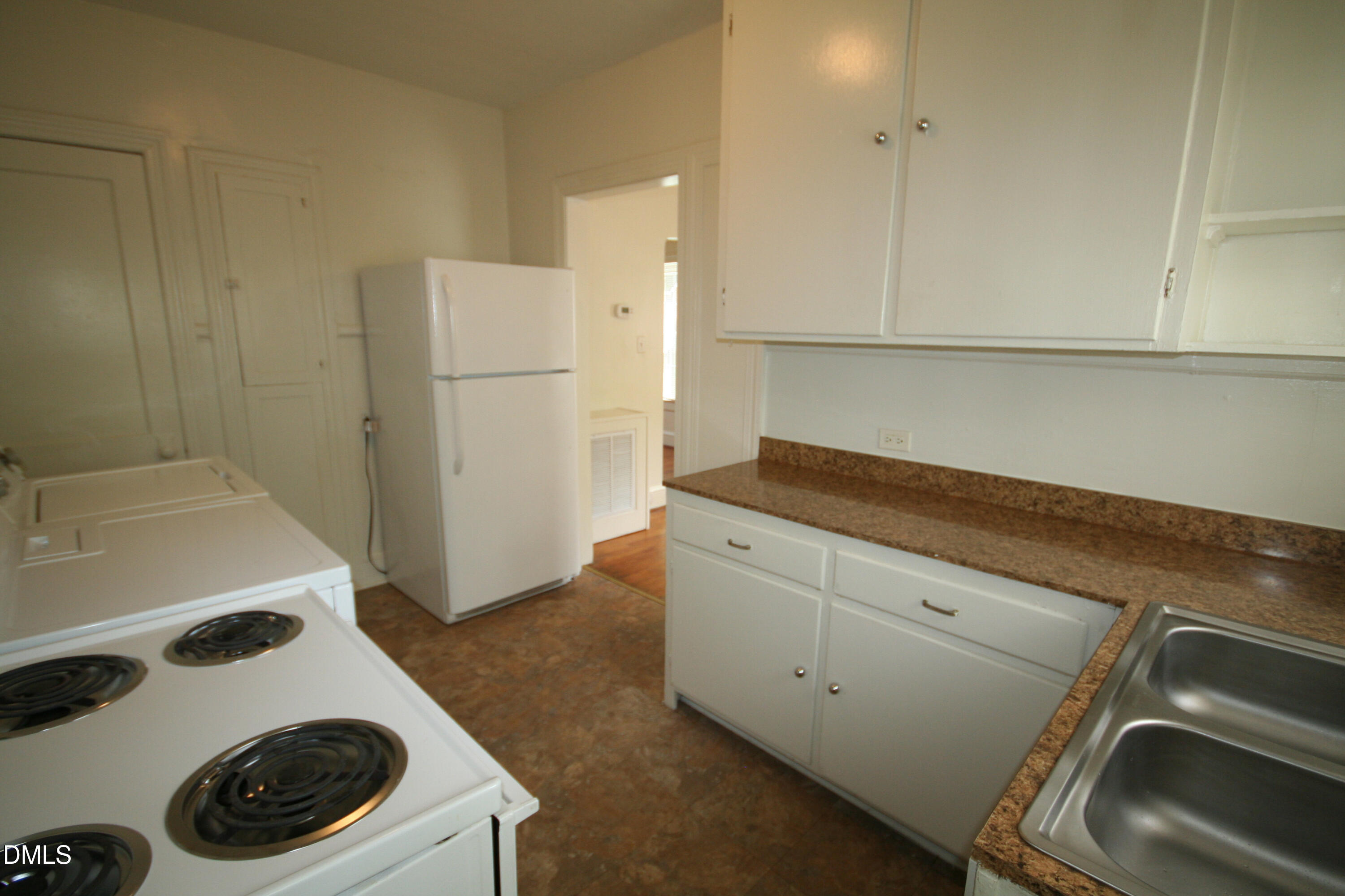 807 Englewood Avenue