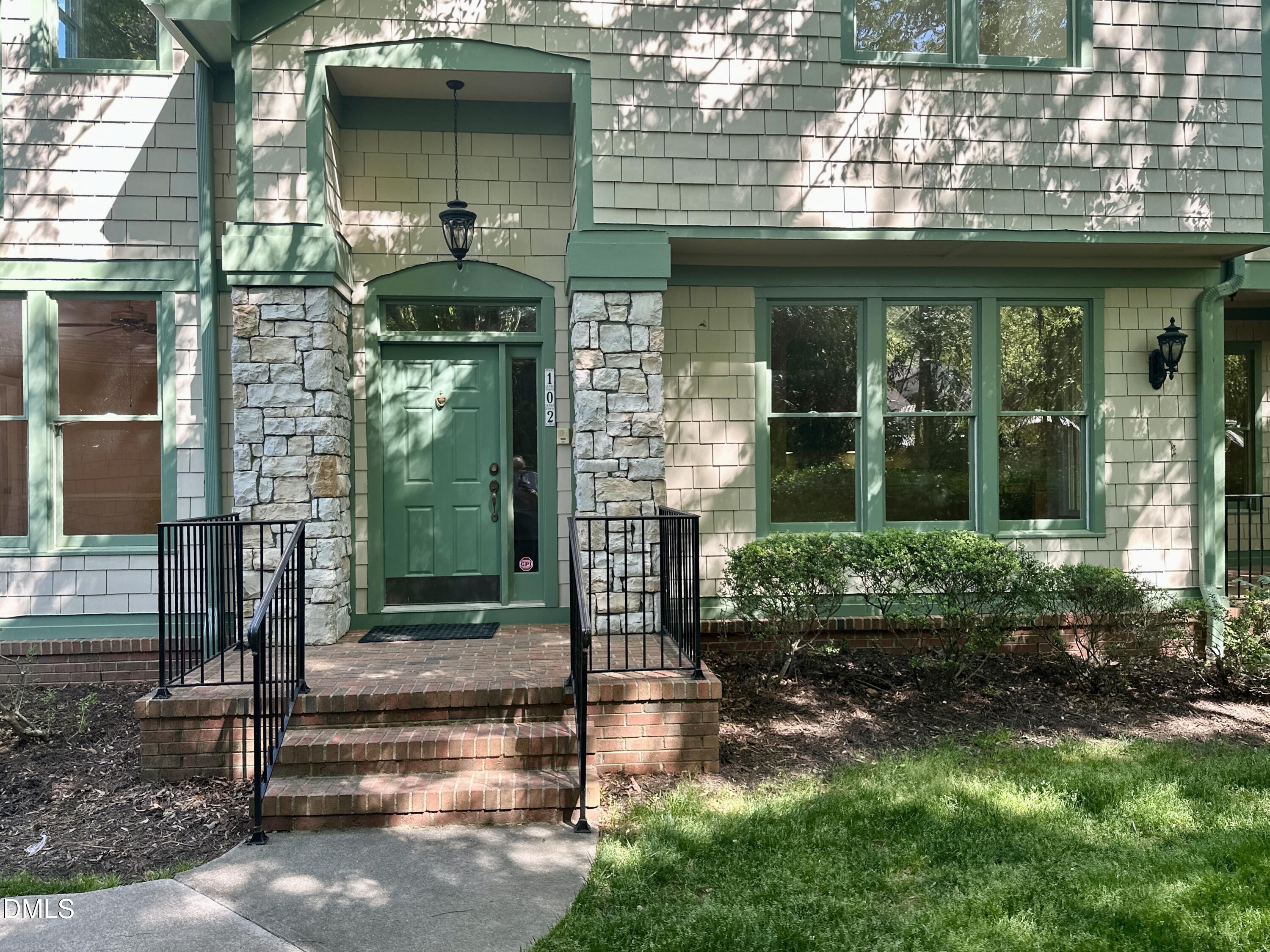 102 Presque Isle Lane Bldg 100