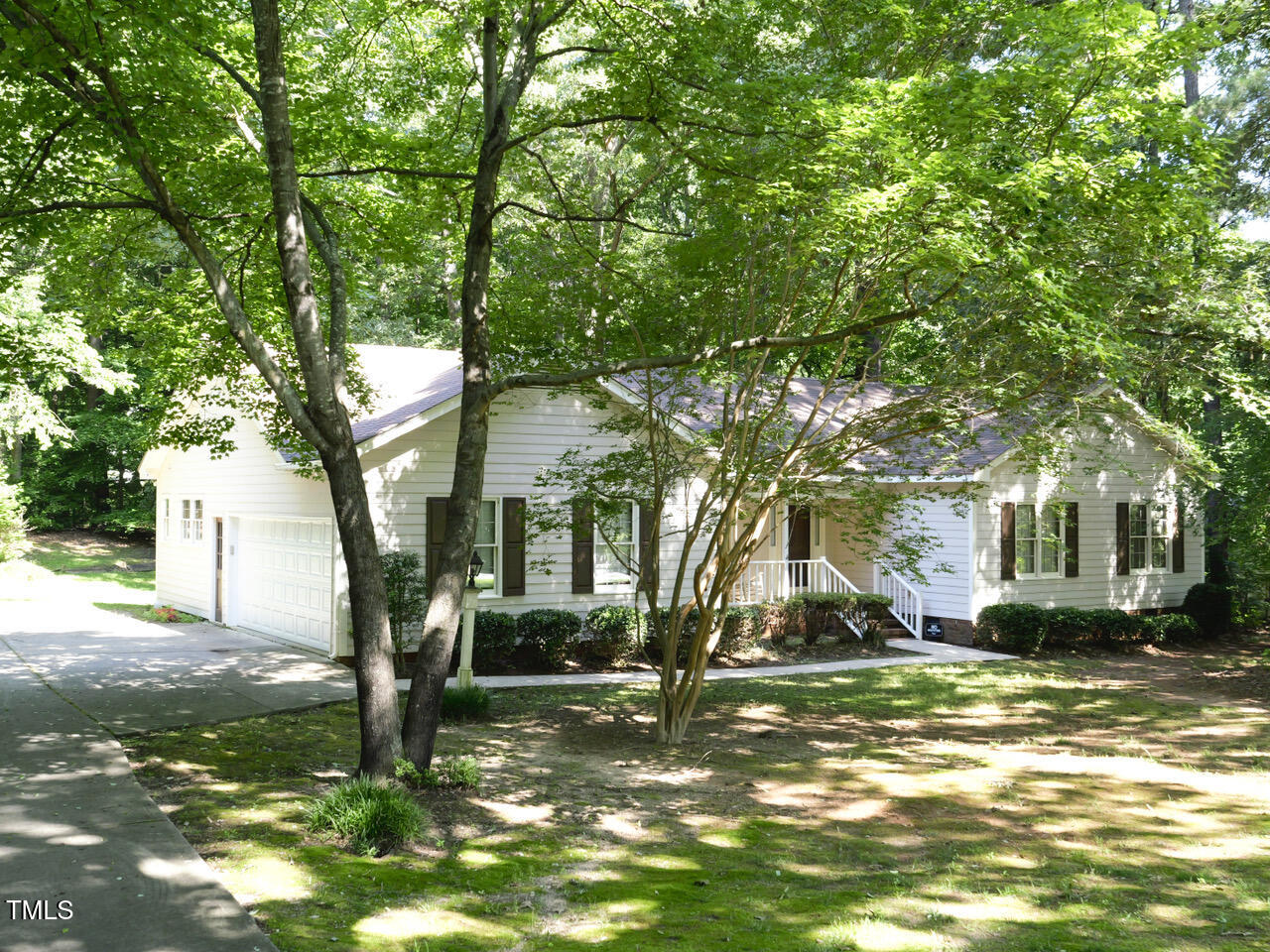 637 Shadywood Lane