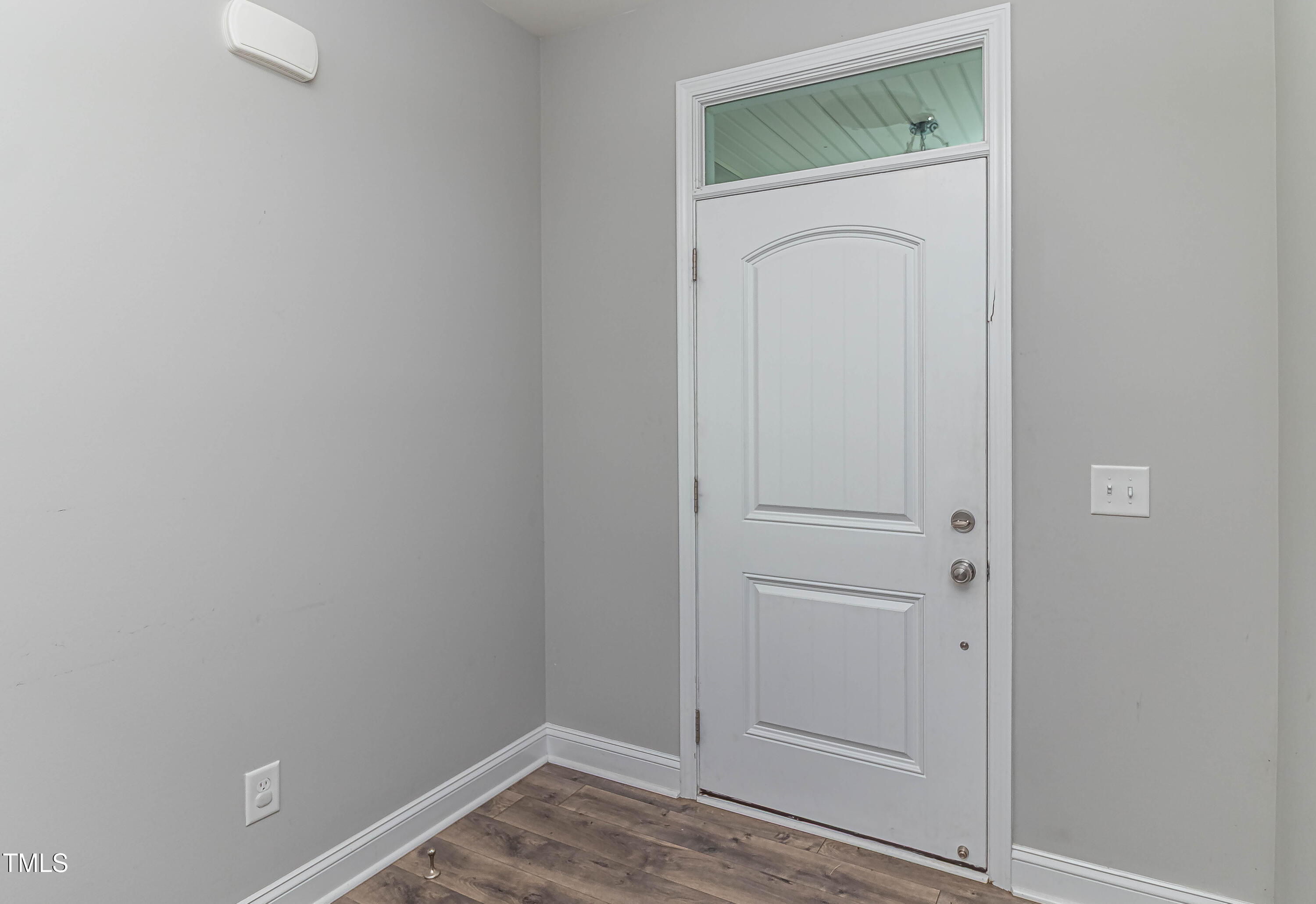 313 Aaron'S Place