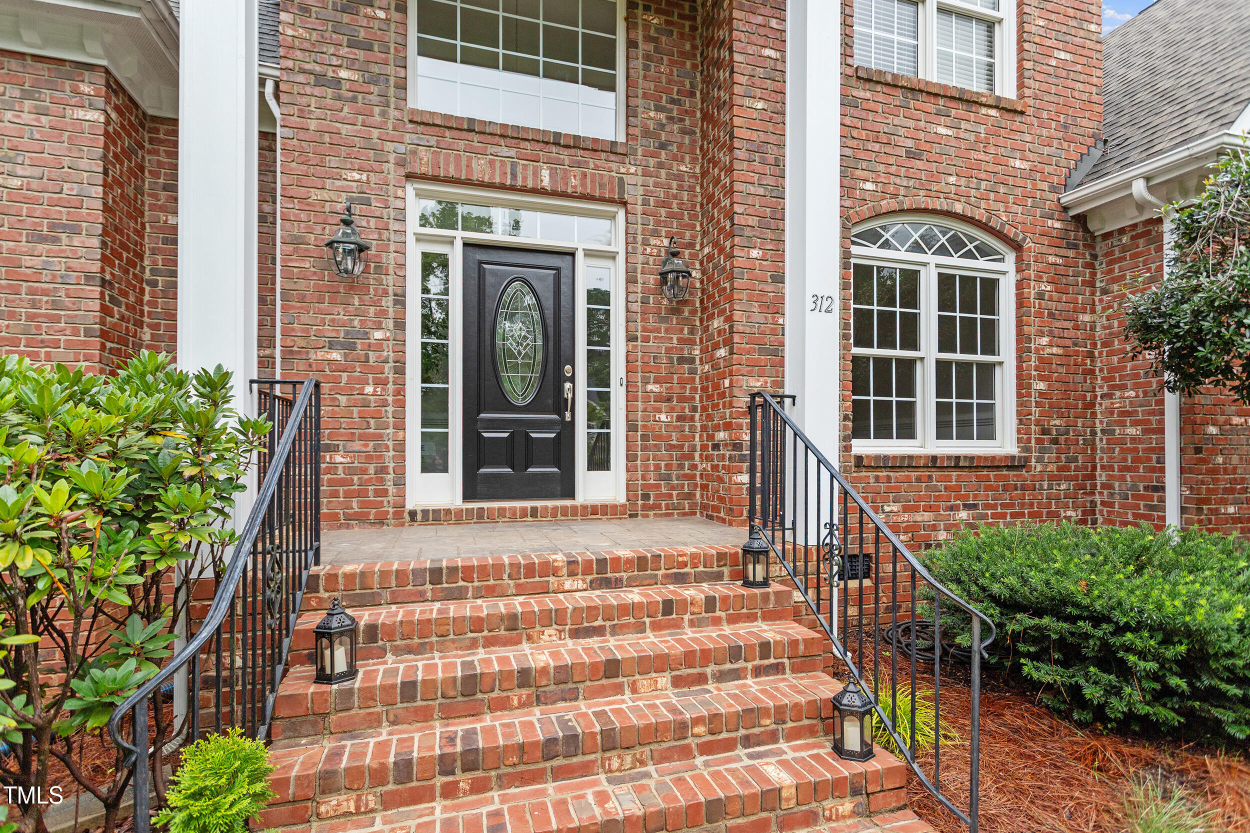 312 Flint Point Lane