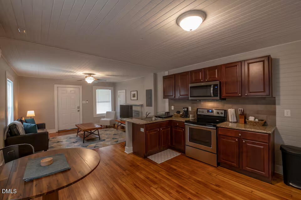 1202-1204 Cornell Street