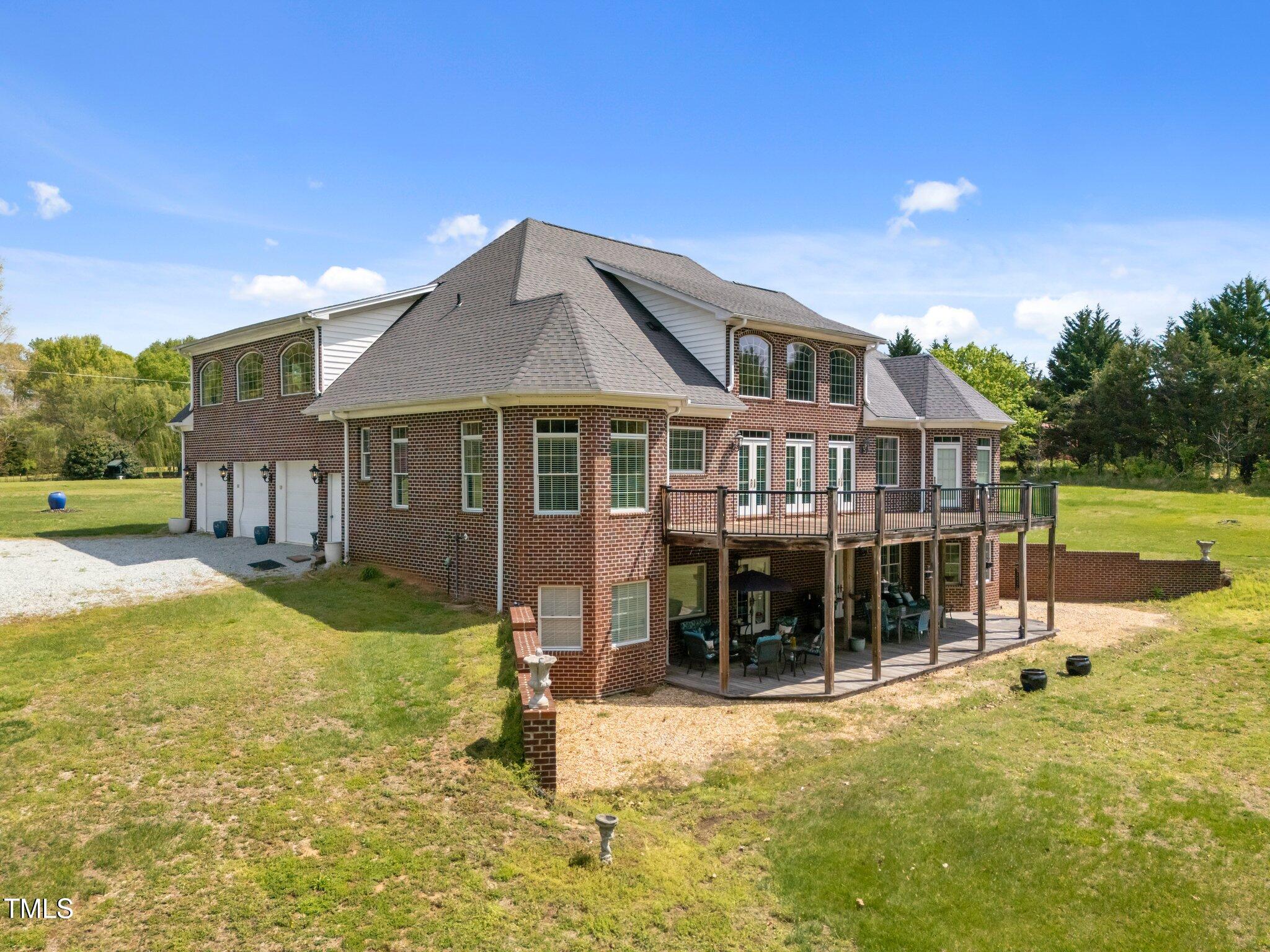 1174 Robertson Road