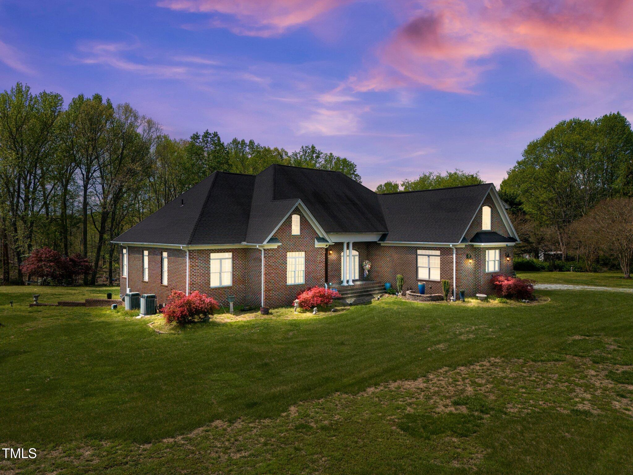 1174 Robertson Road