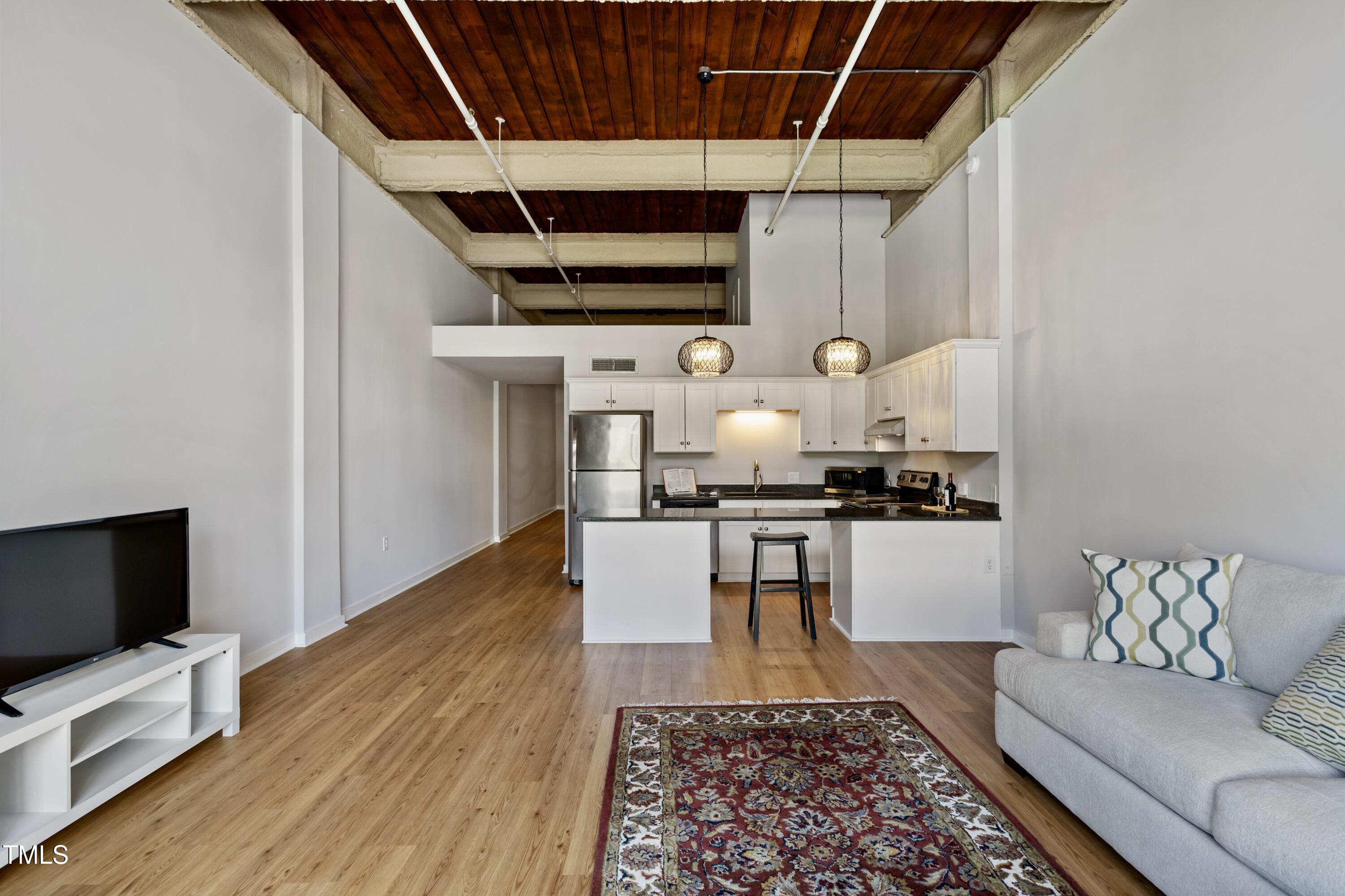 500 N Duke Street 55-105