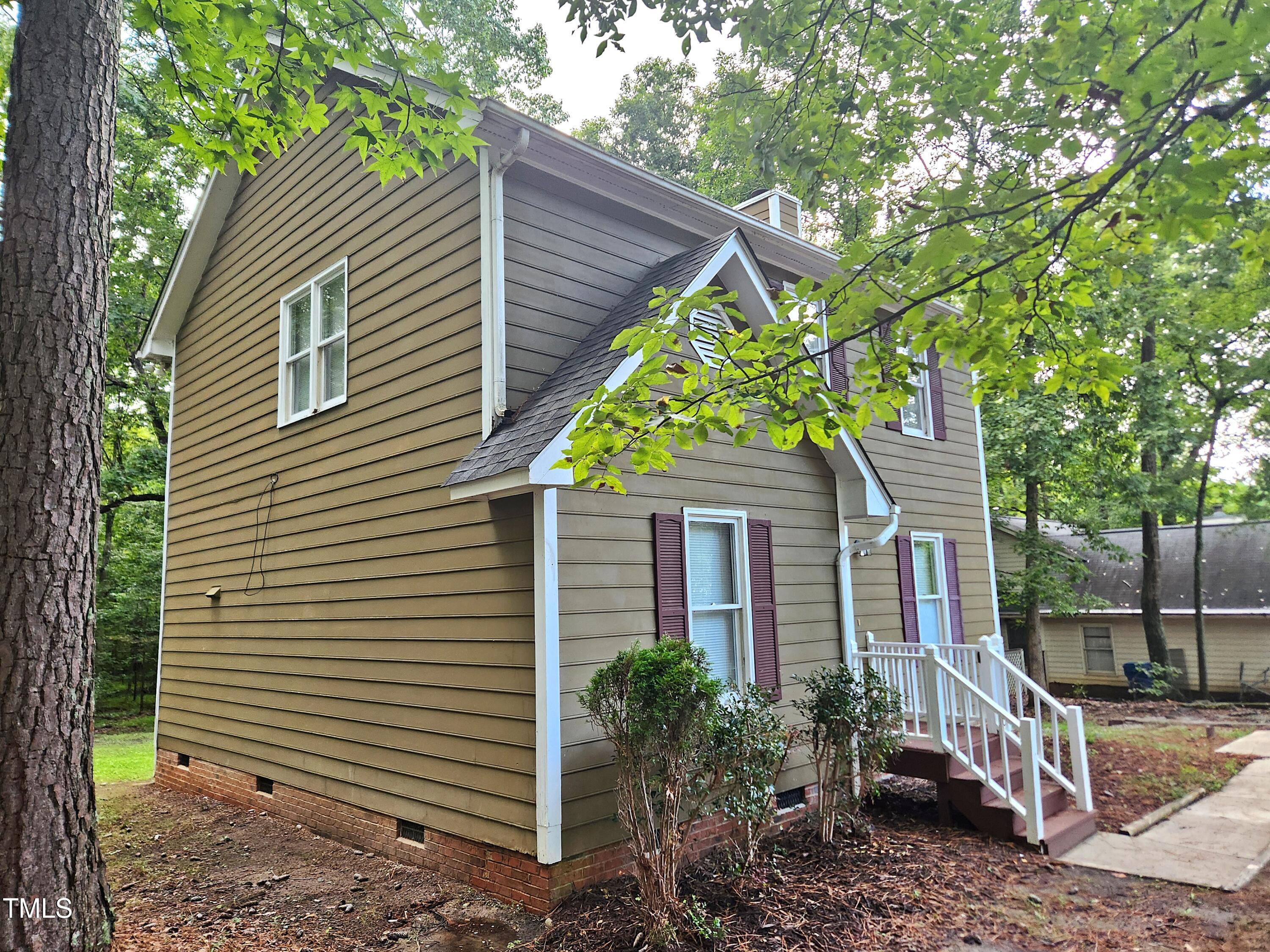 1005 Glenrose Drive