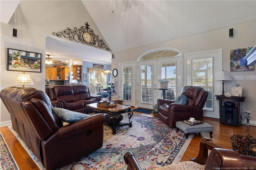 478 Lakeside Lane