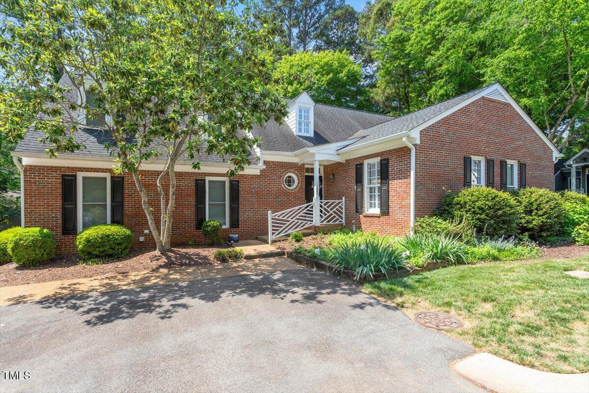 1623 Village Glenn Drive