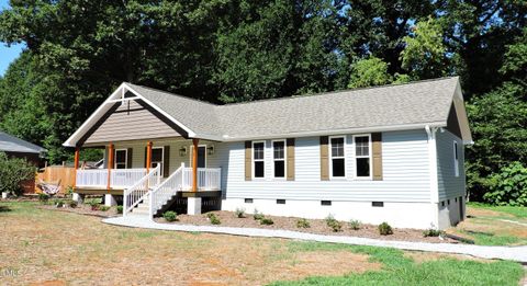 513 N Carr Street Mebane NC 27302