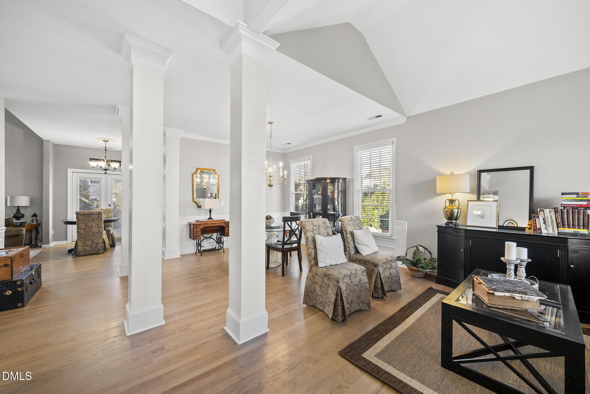 1309 Stewars Glen Circle