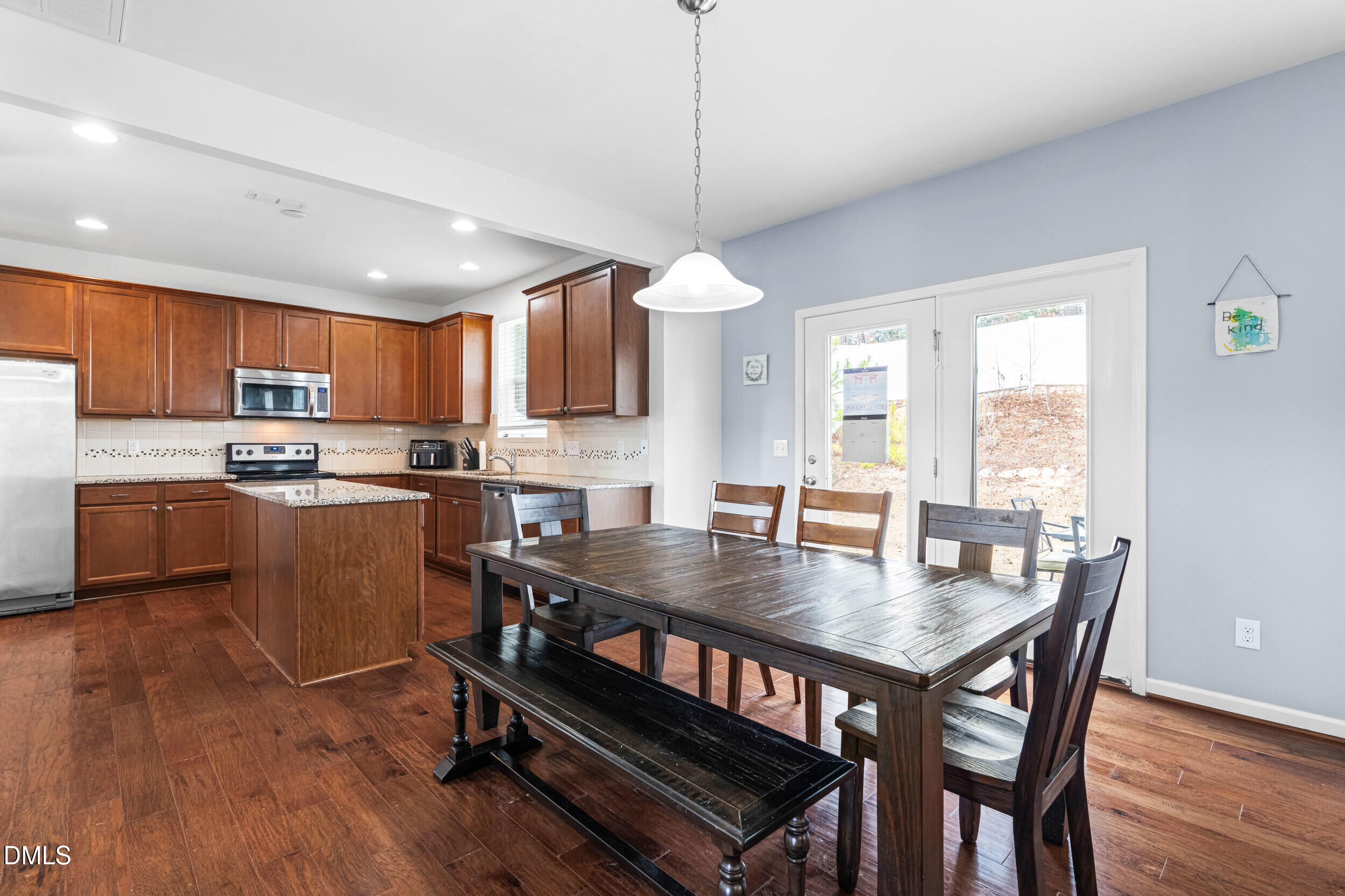 3945 White Kestrel Drive