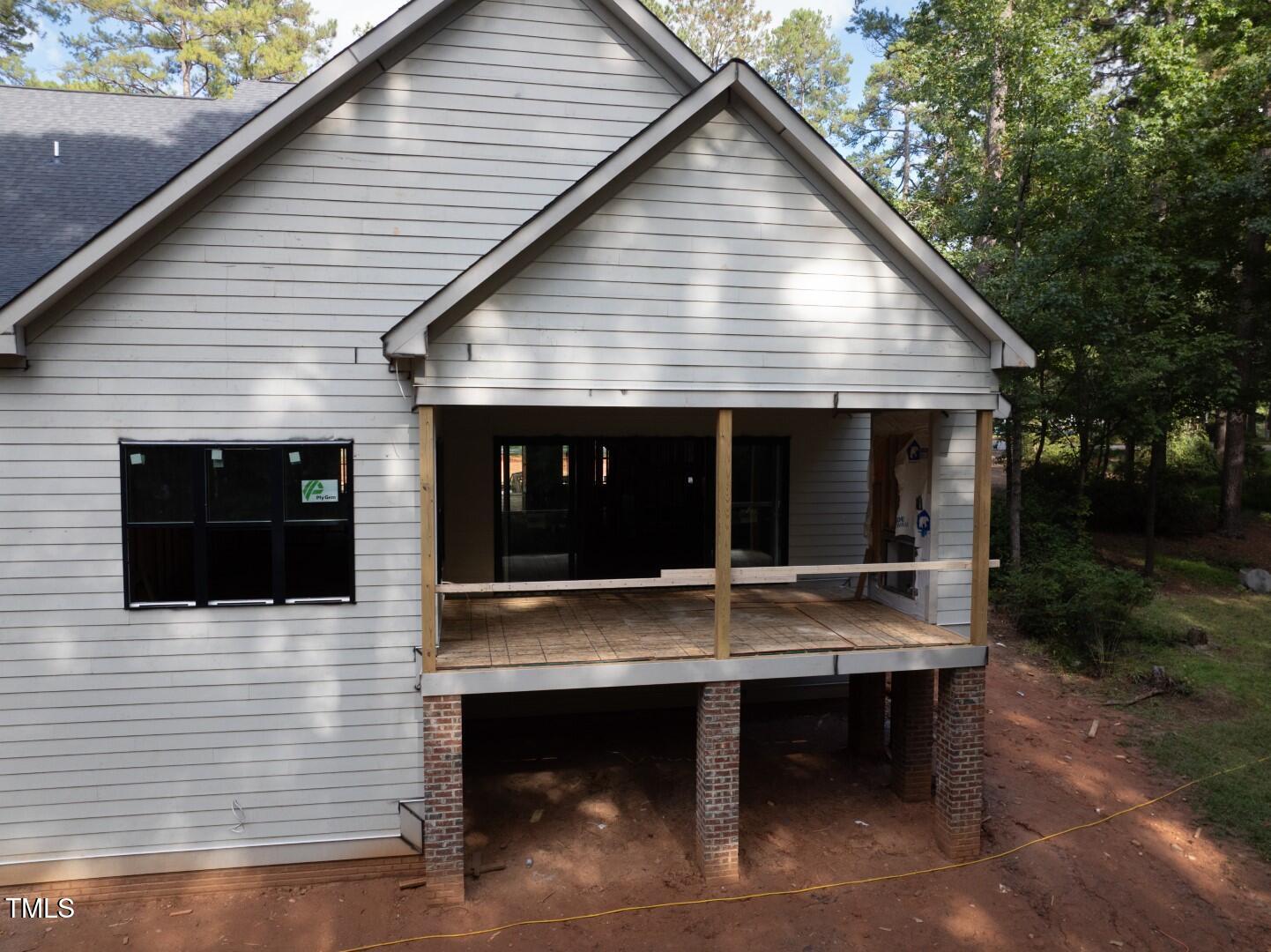 8017 Bud Morris Road