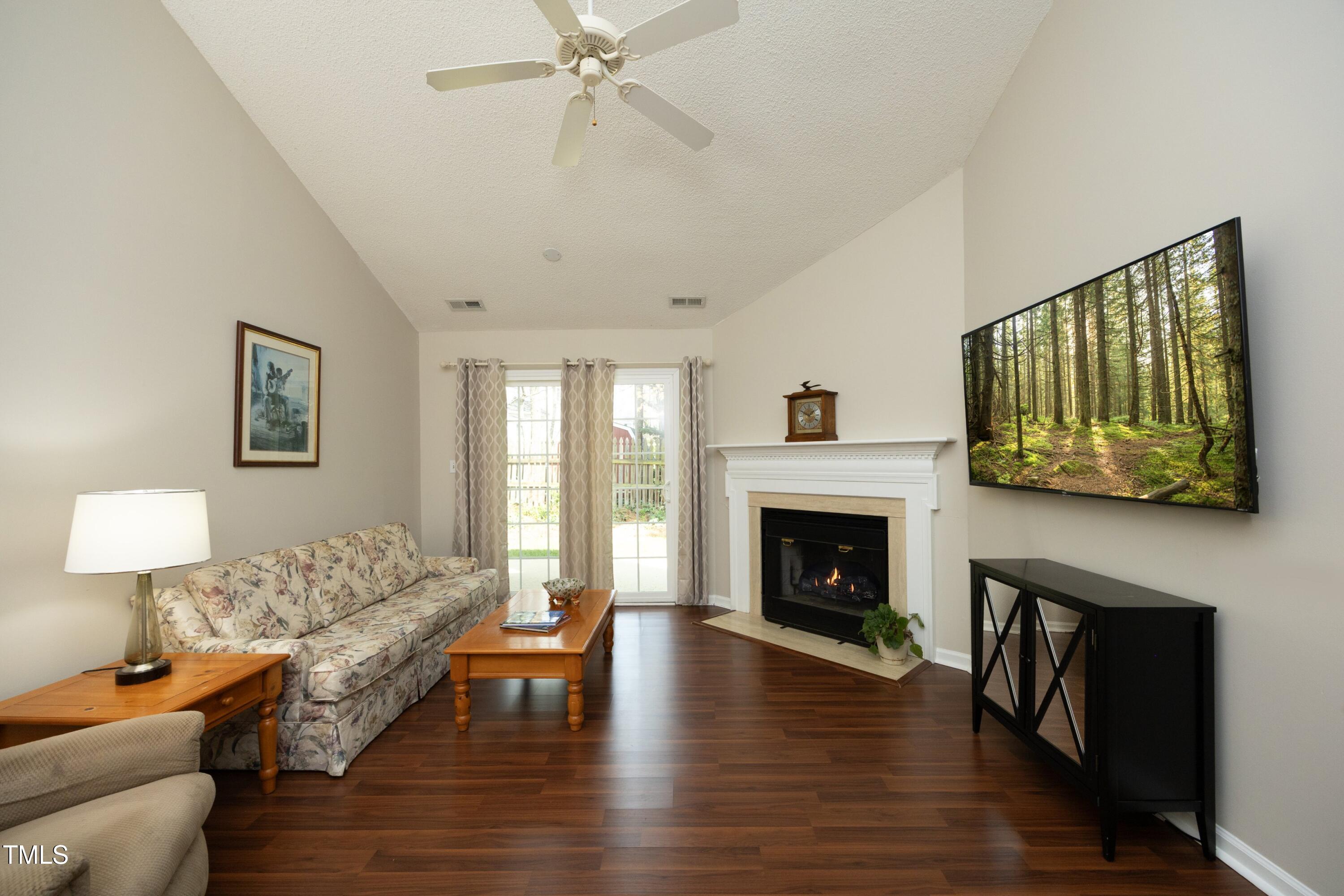 5513 Edgebury Road