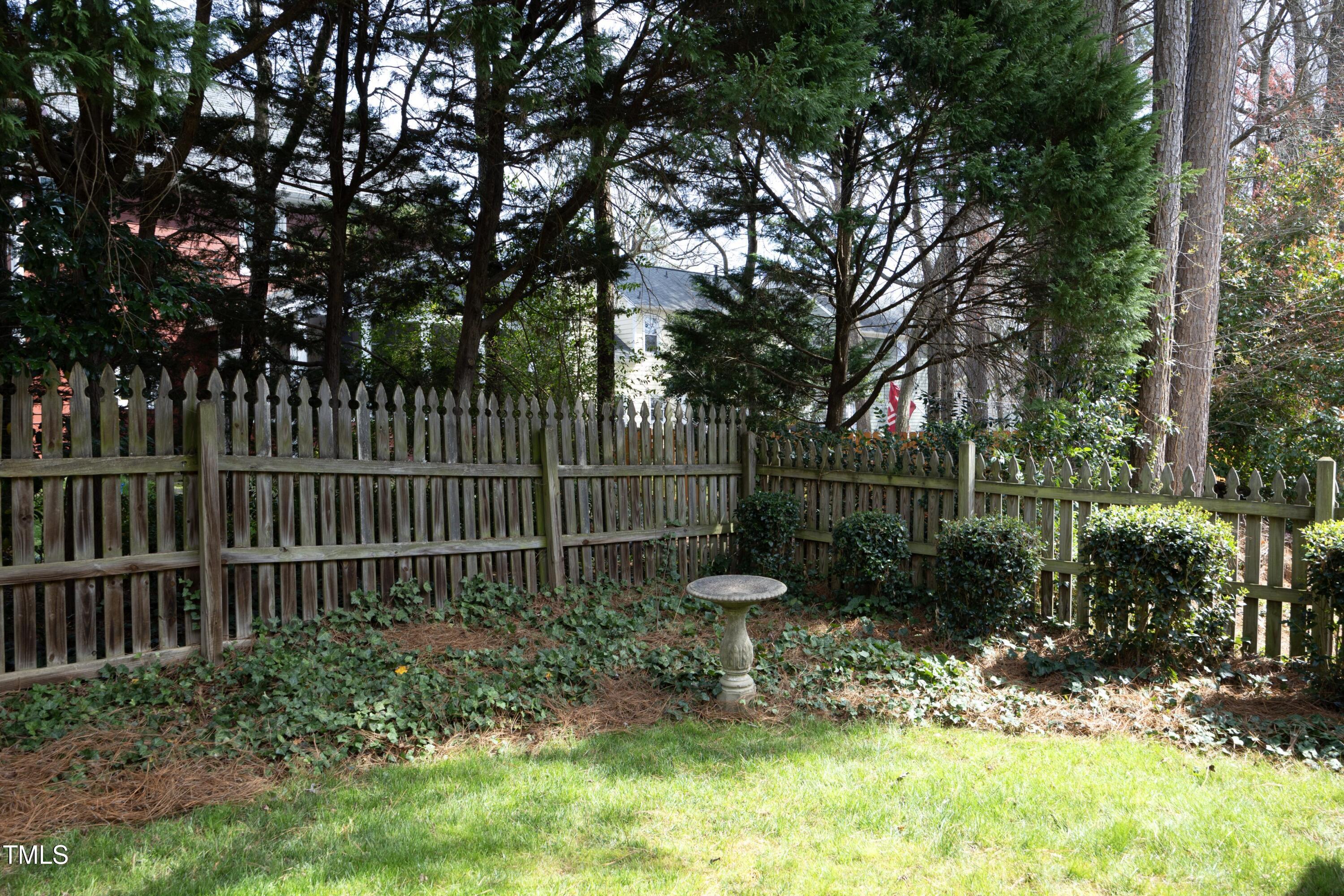 5513 Edgebury Road