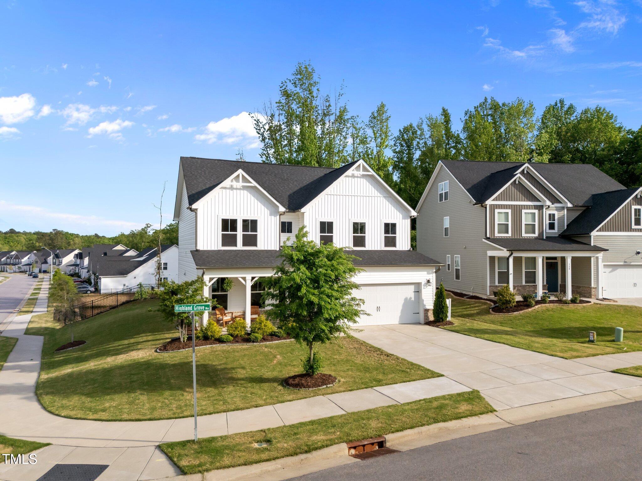 128 Highland Grove Way