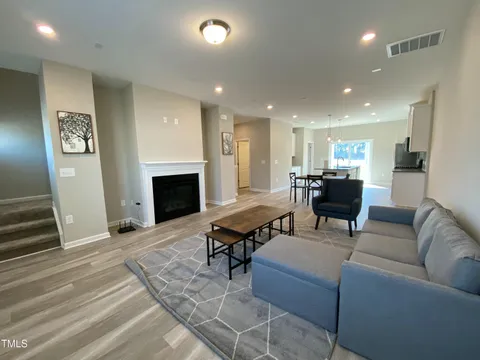 MLS: 10083890