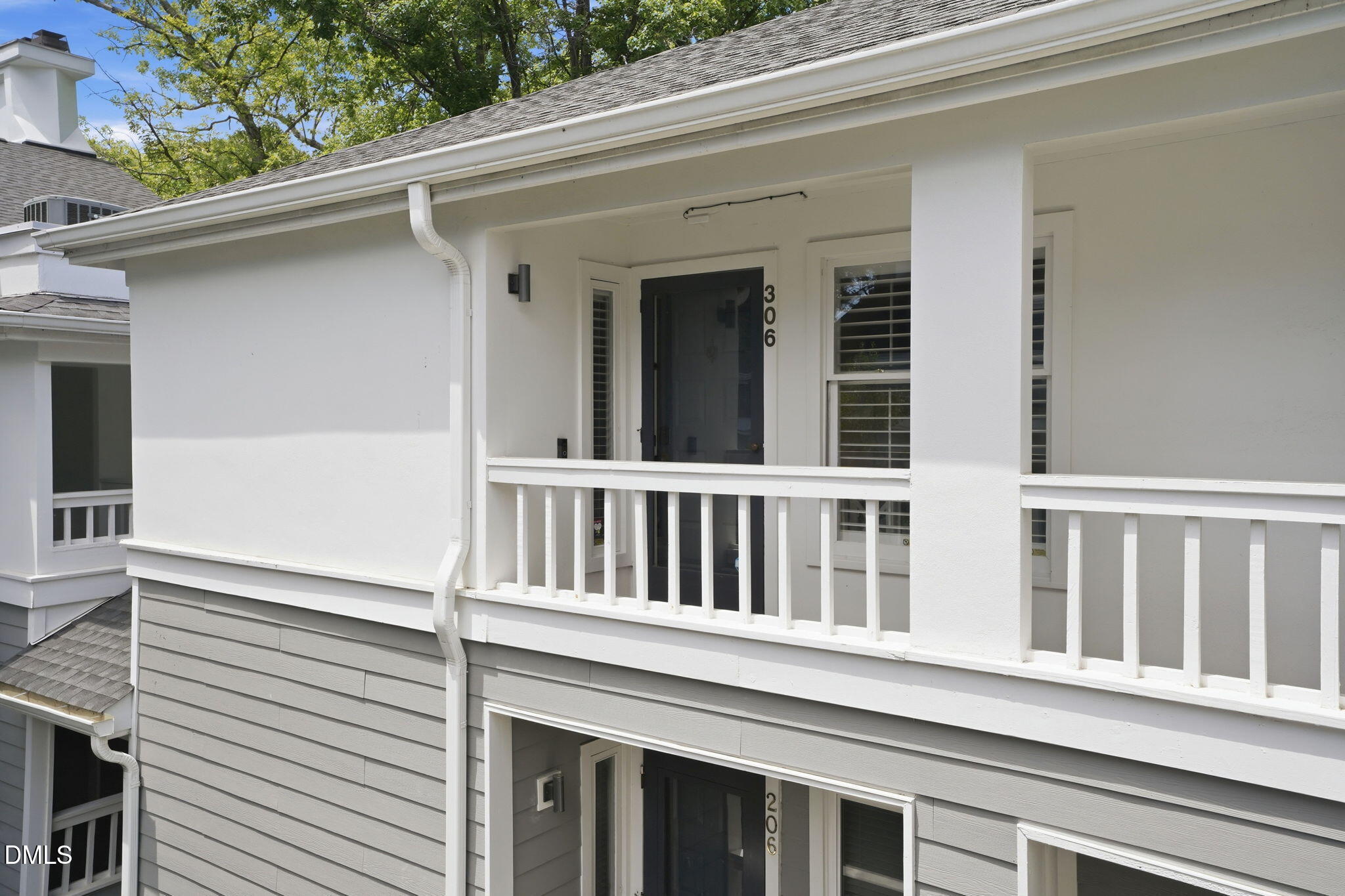 700 Bishops Park 306