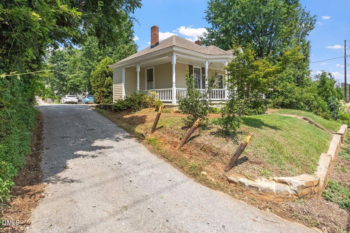 516 W Peace Street