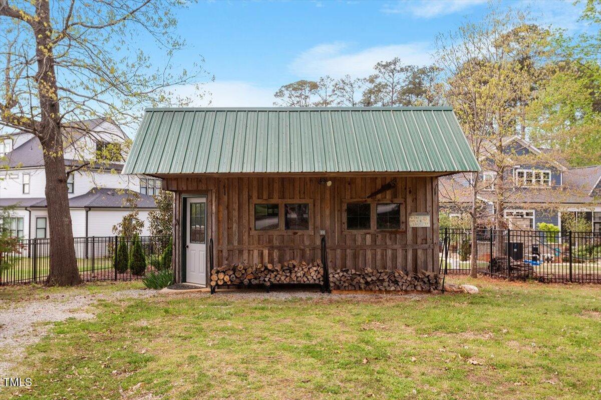5212 Theys Road