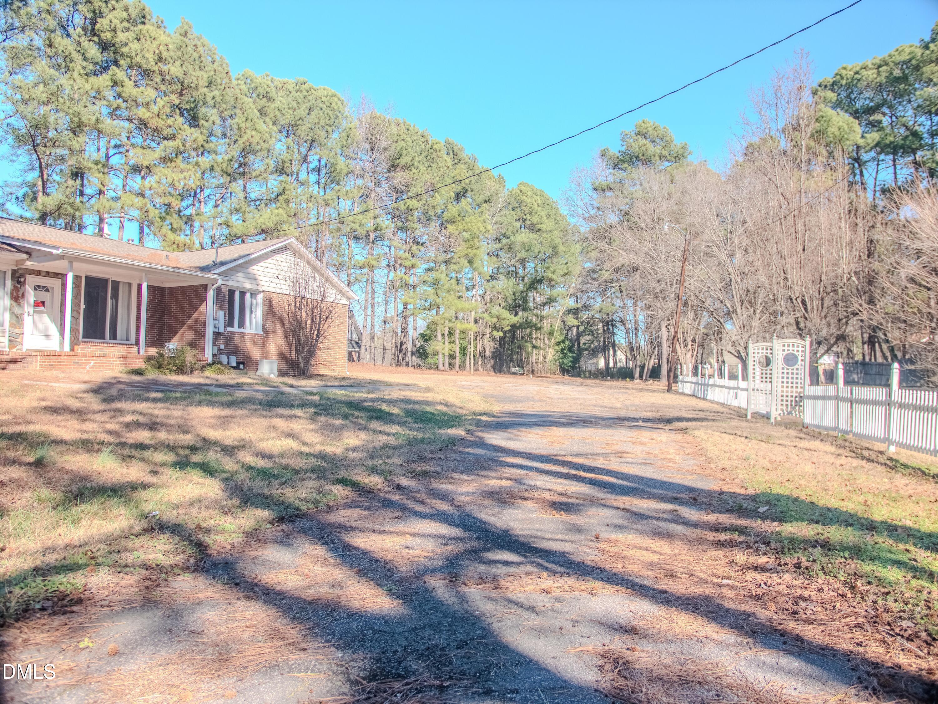 3009 Sanderford Road