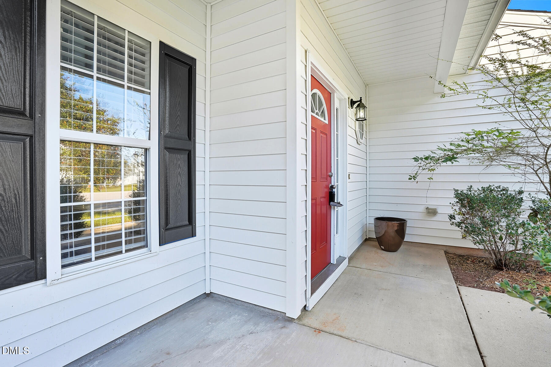 2712 Cabochon Diamond Court
