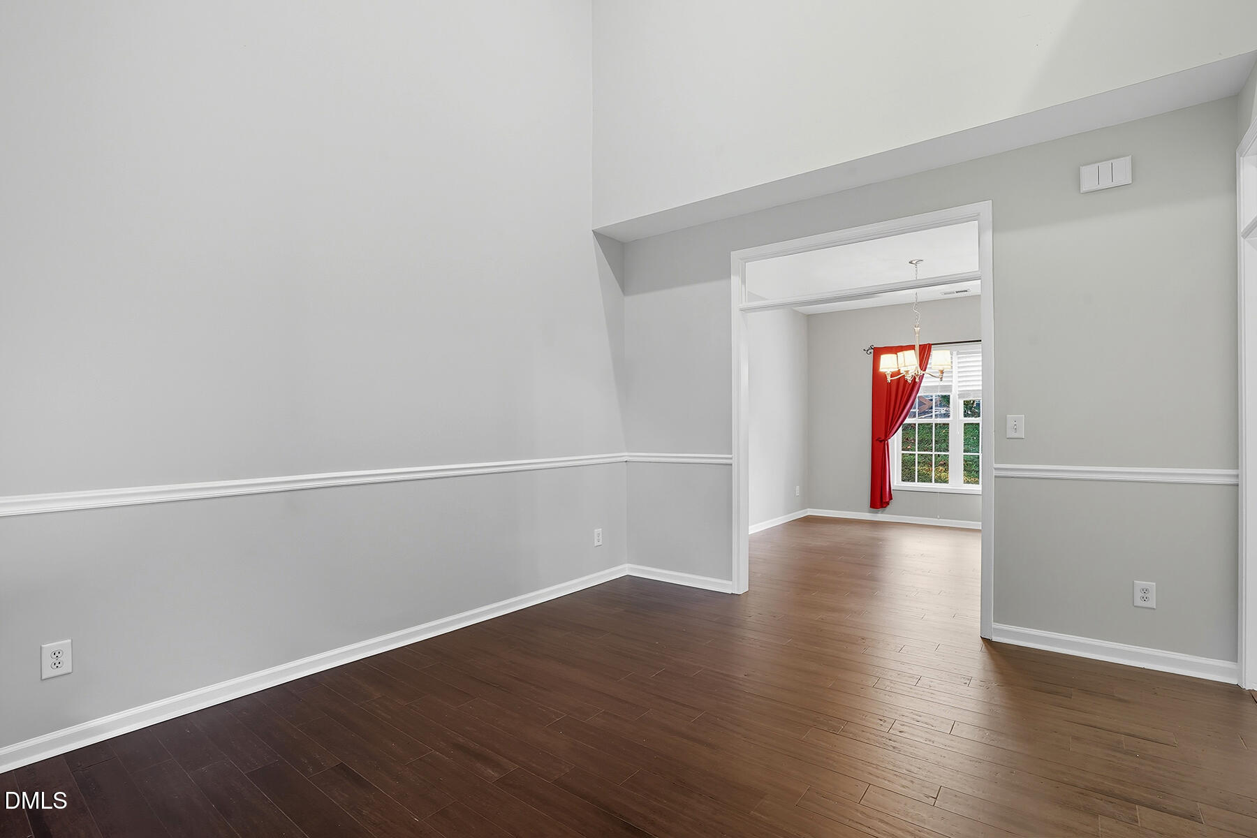 2712 Cabochon Diamond Court