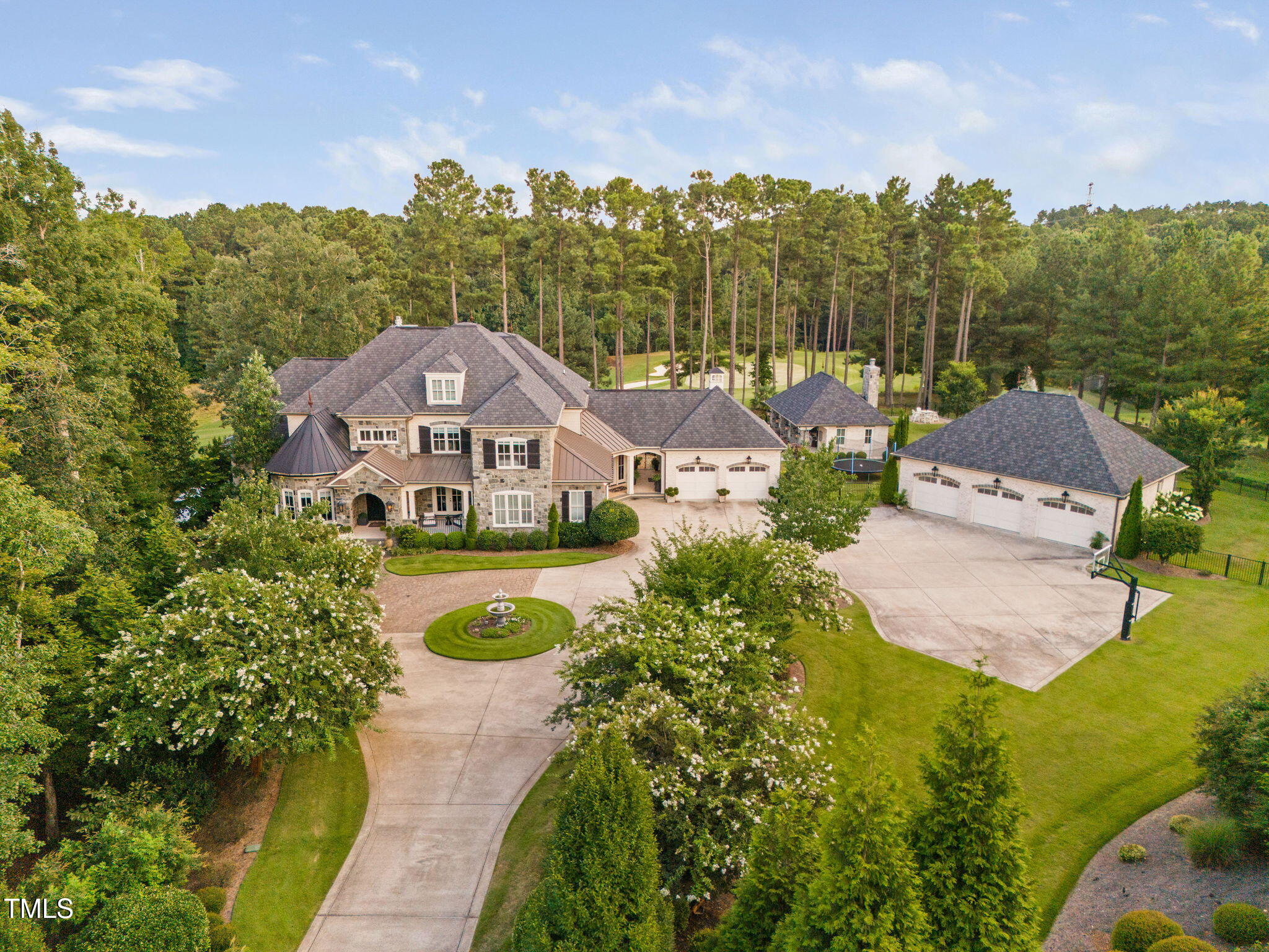 1340 Eagleson Lane