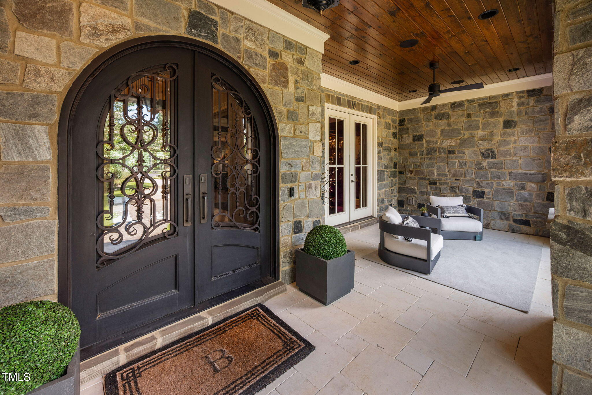 1340 Eagleson Lane