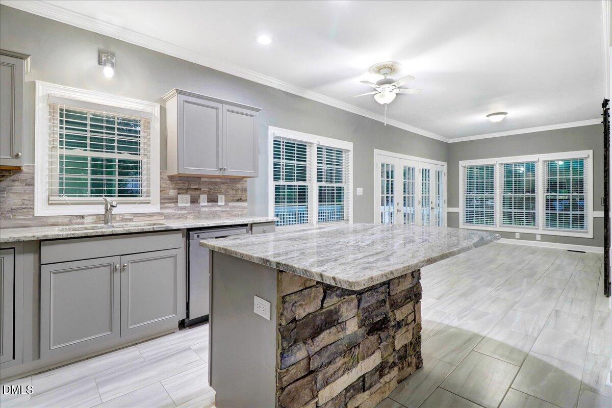 3905 Crosswinds Drive