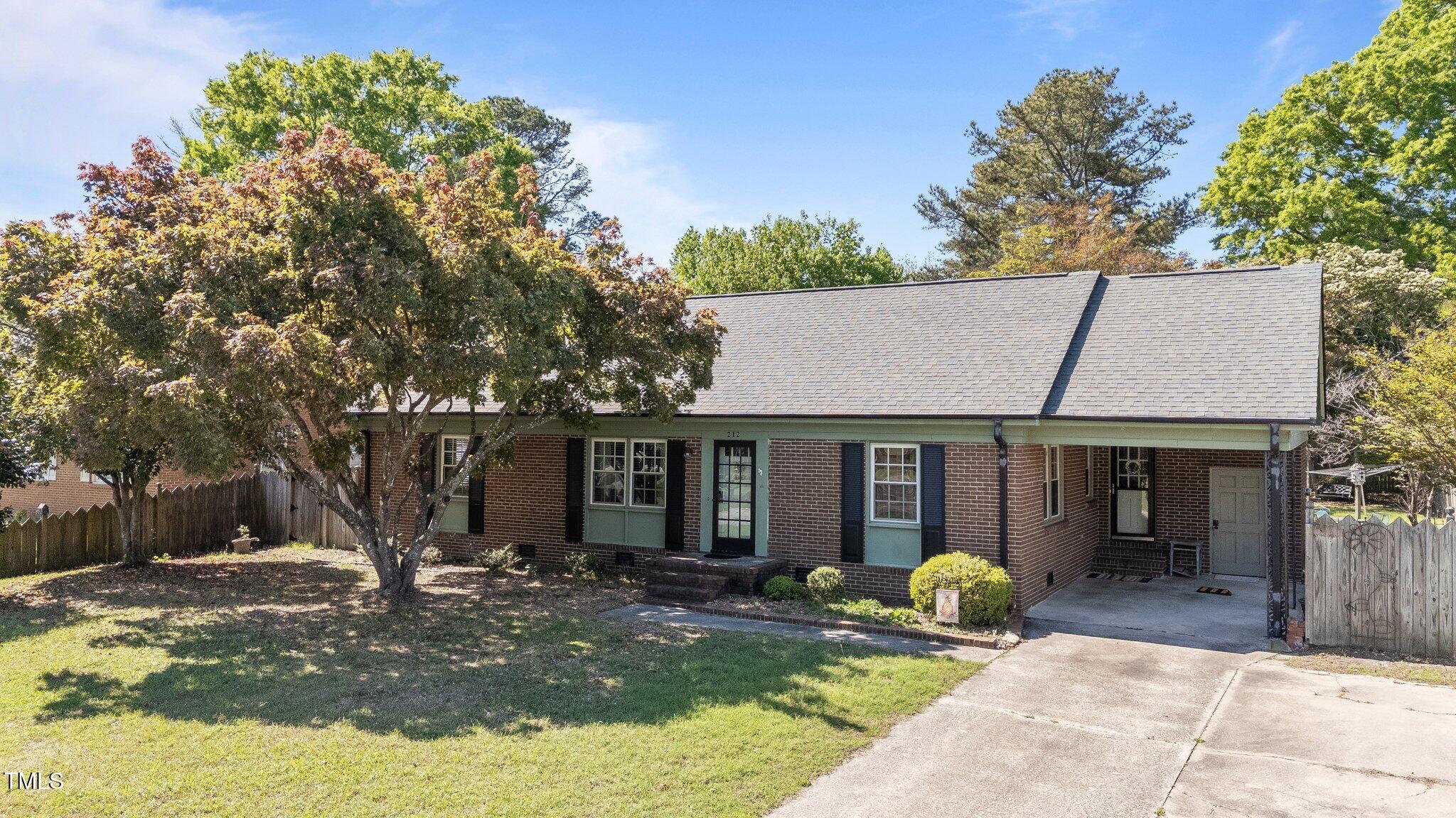 212 Ridge Road NW