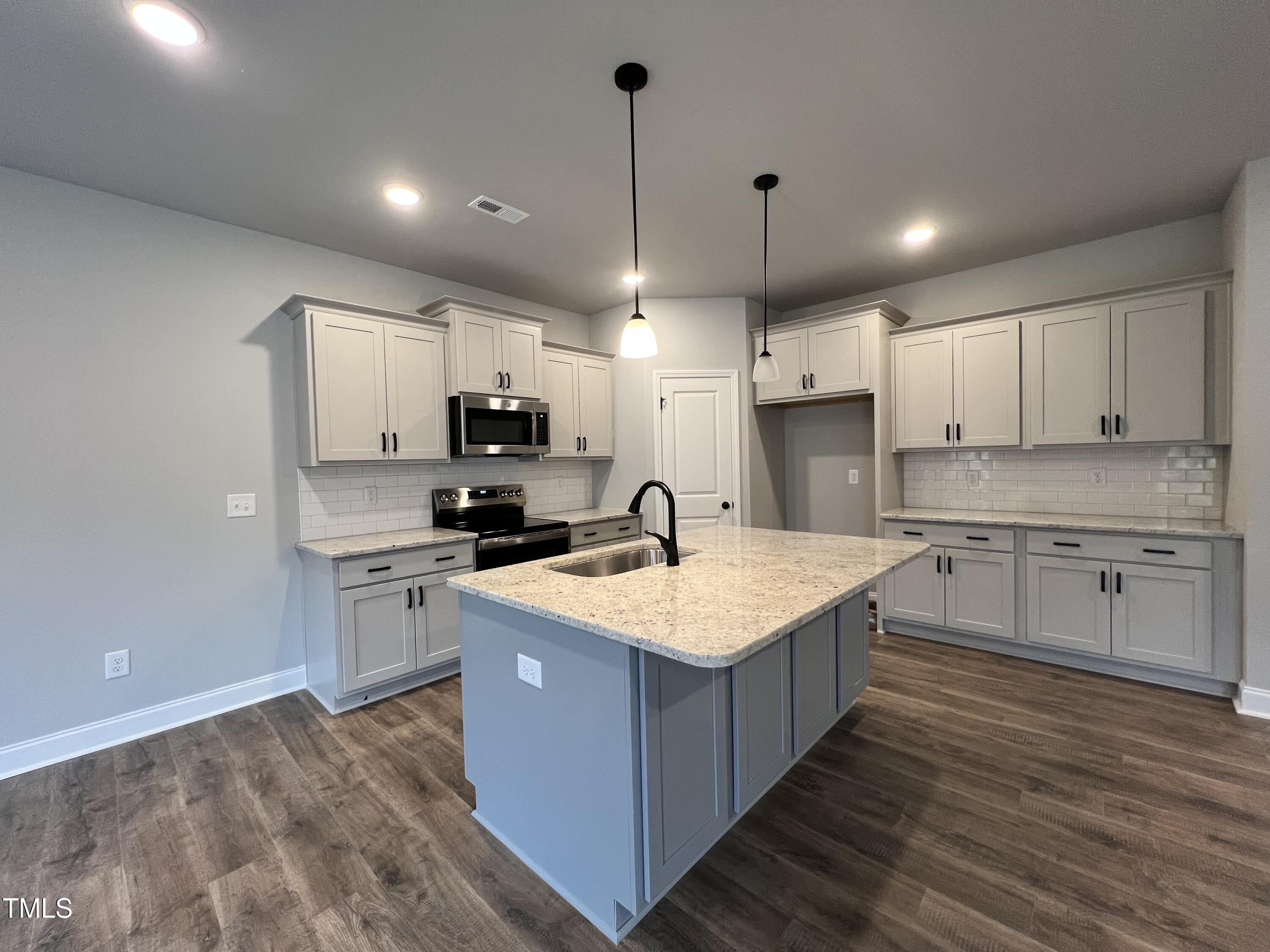 132 S Mistflower Street