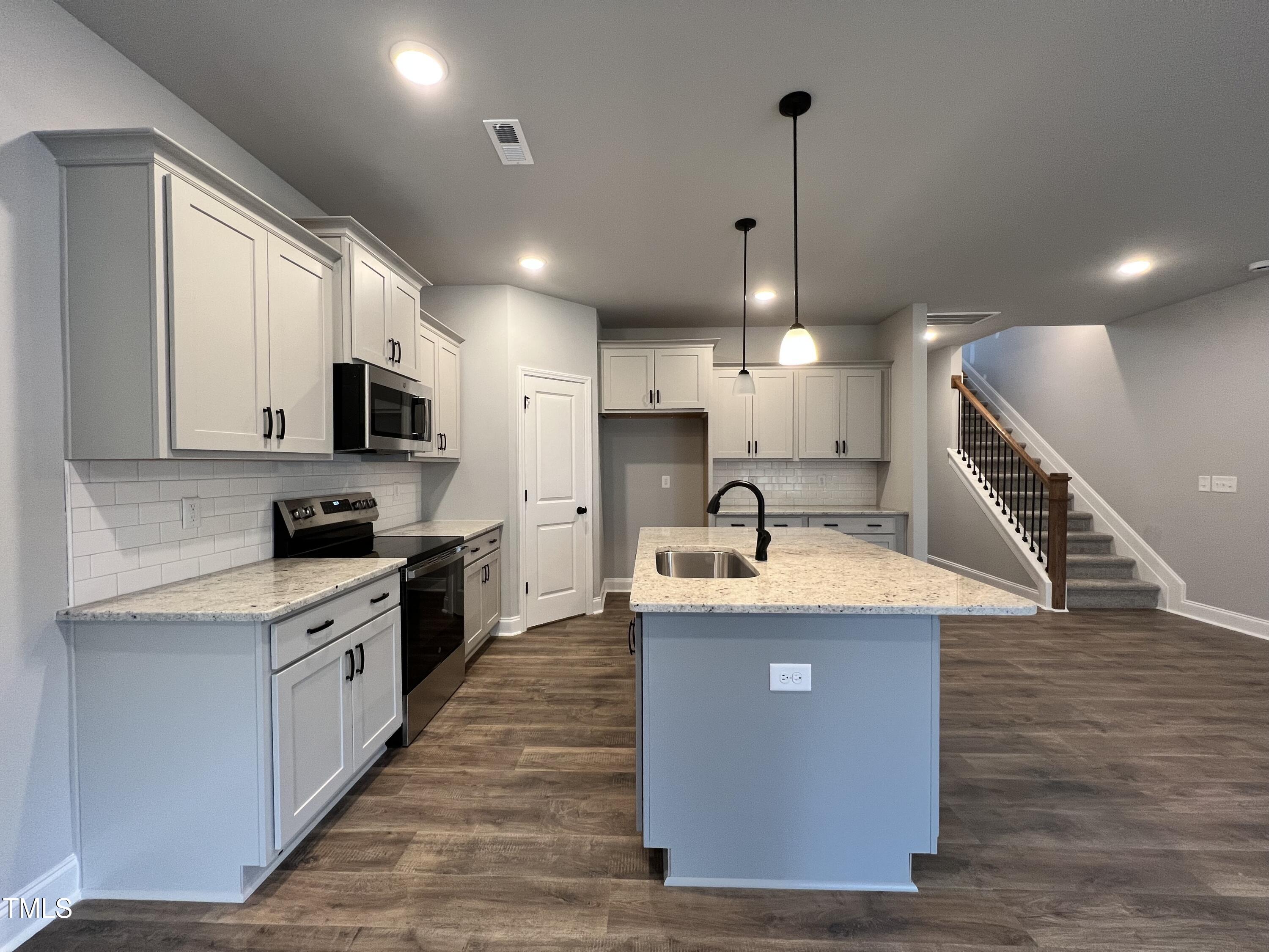 132 S Mistflower Street