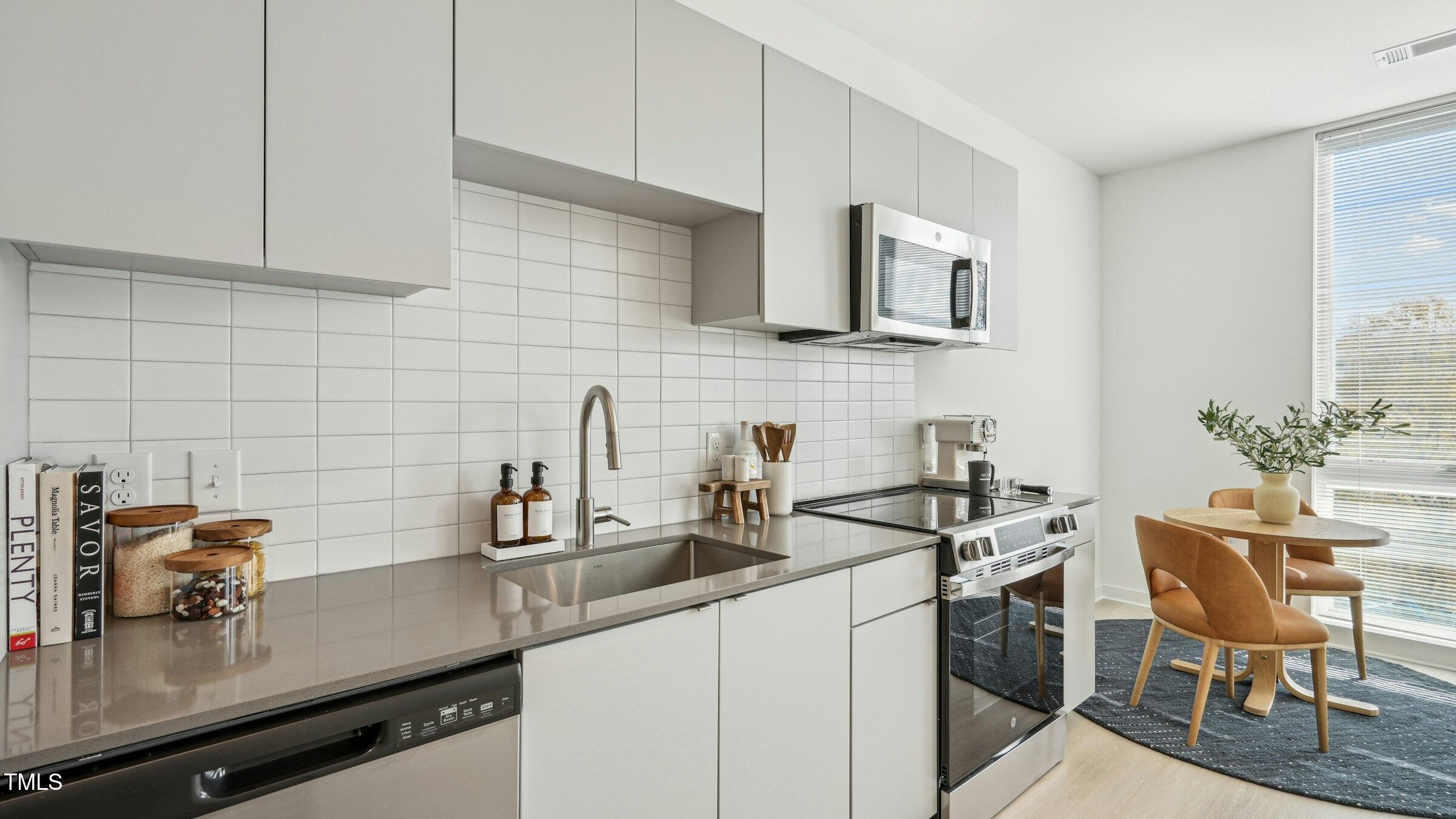 Durham, North Carolina 27701, United States, 1 Bedroom Bedrooms, ,1 BathroomBathrooms,Residential,Active,41903