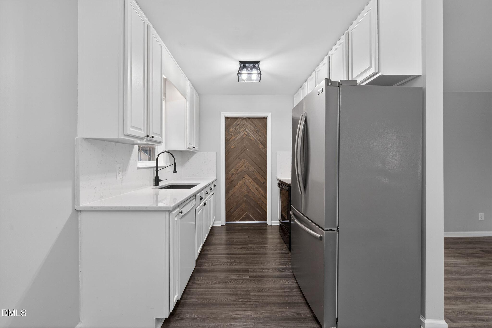 935 S Willhaven Drive