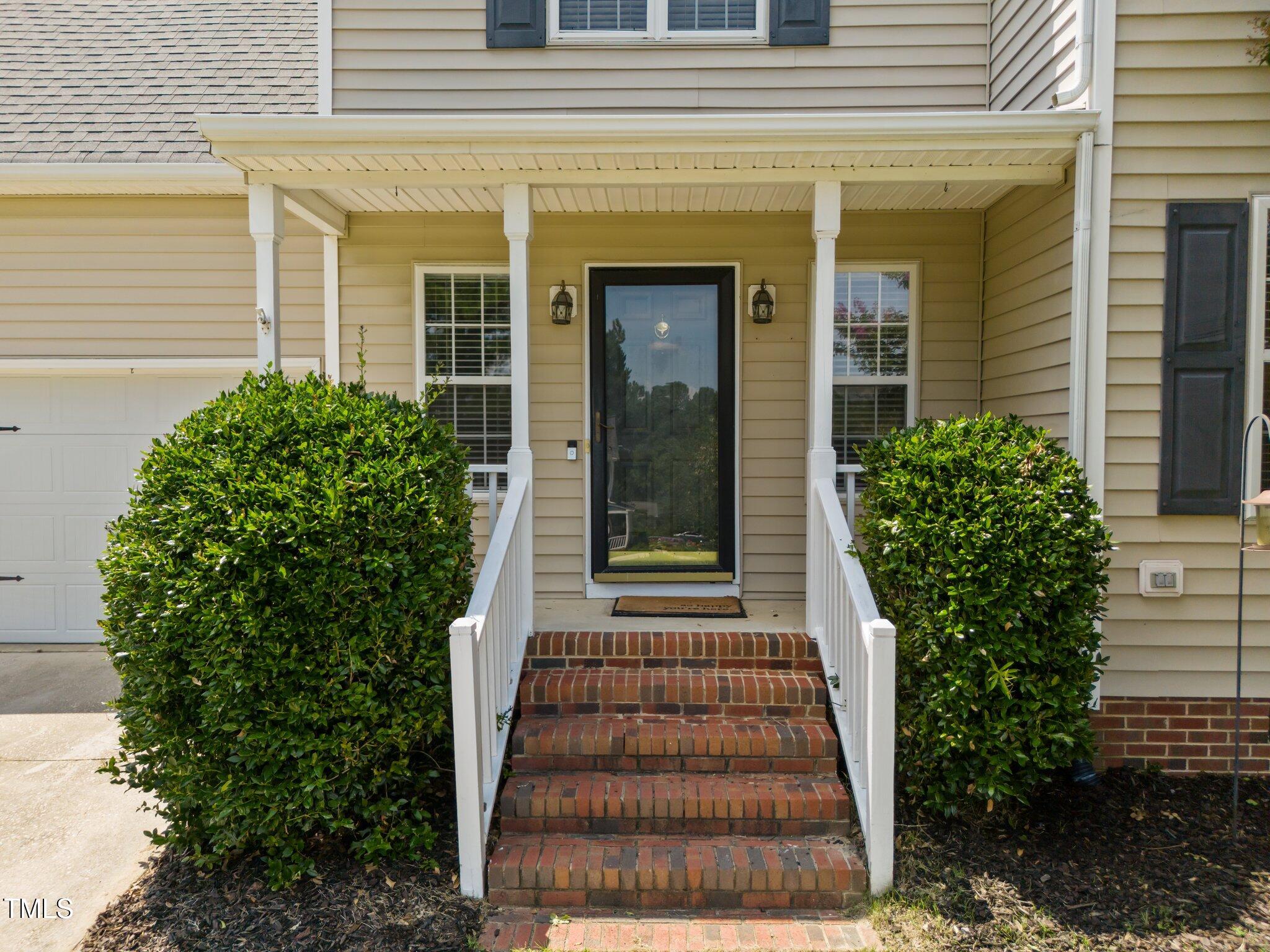 4225 Mangrove Drive
