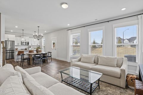 16 Ashbrook Cove Fuquay Varina NC 27526