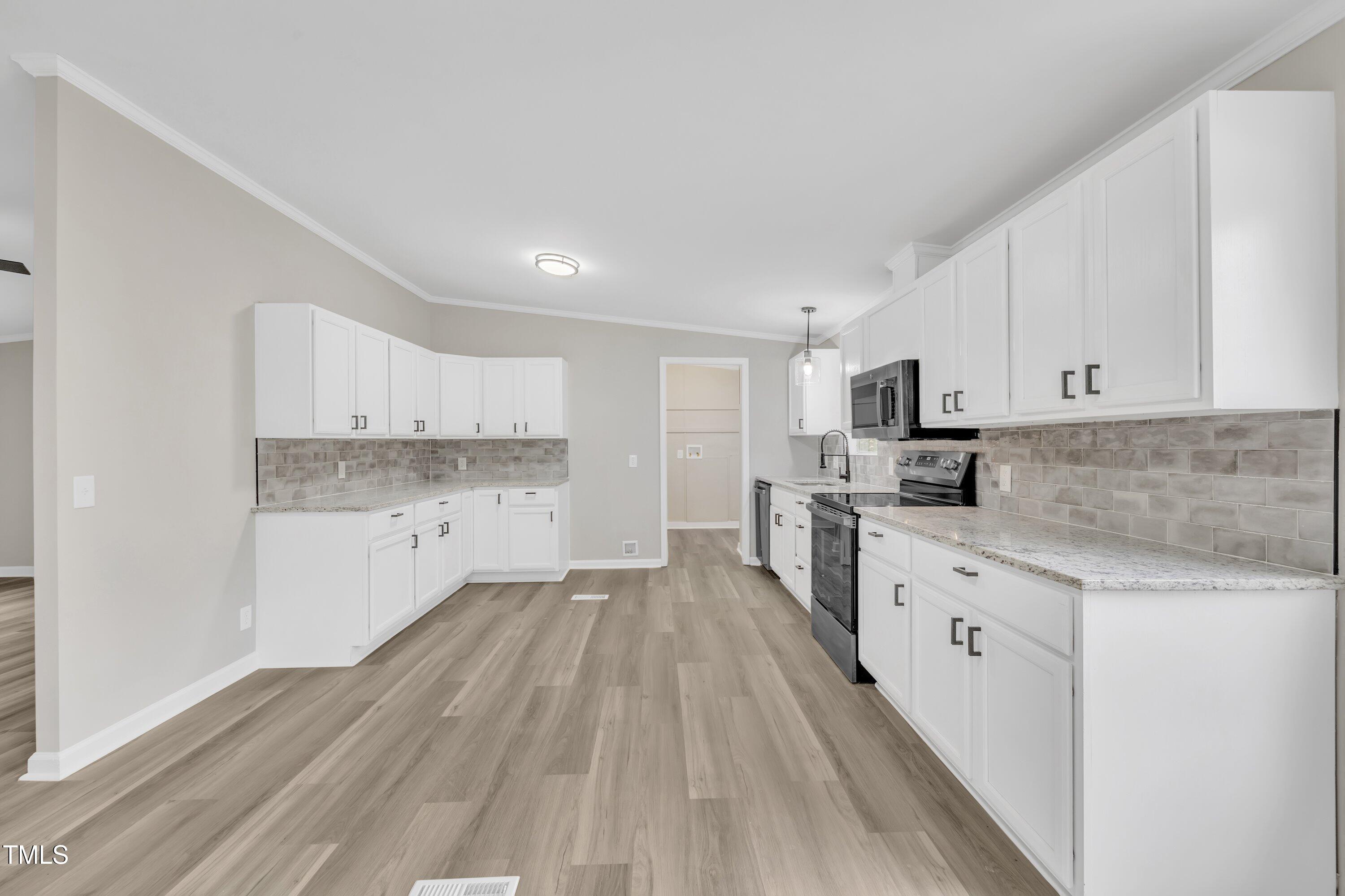 16 Woodbine Court