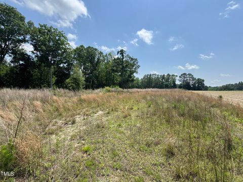 7621 Halifax Road Youngsville NC 27596