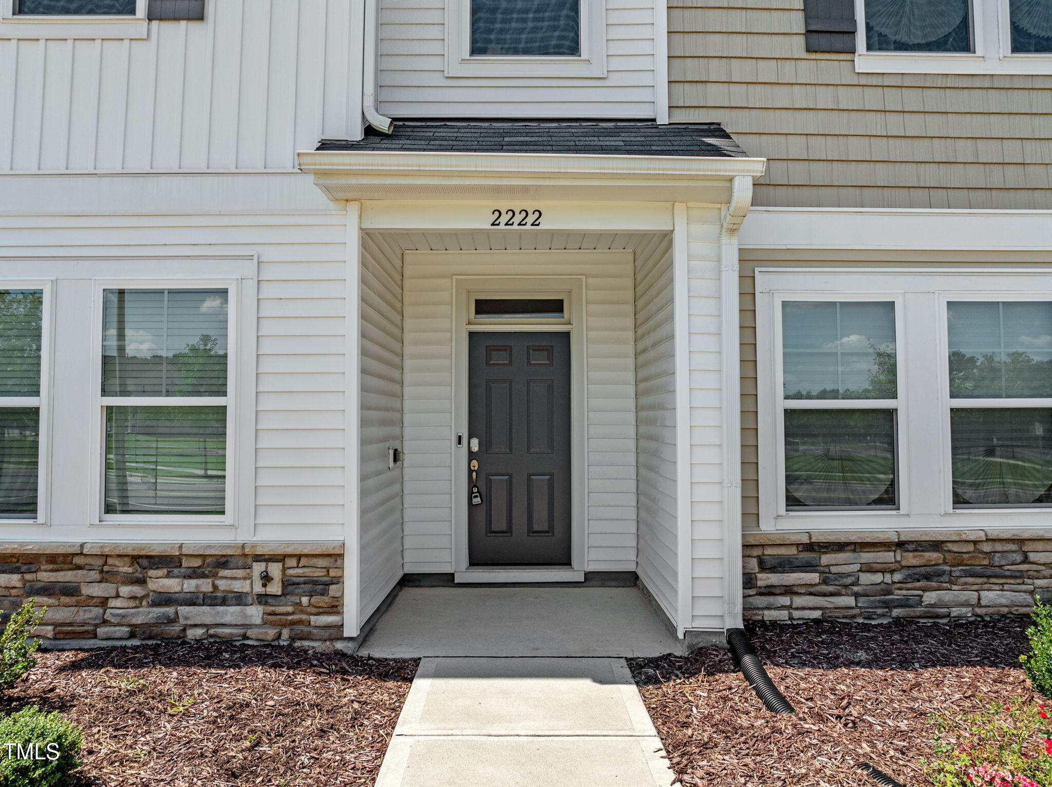 2222 Kasota Lane