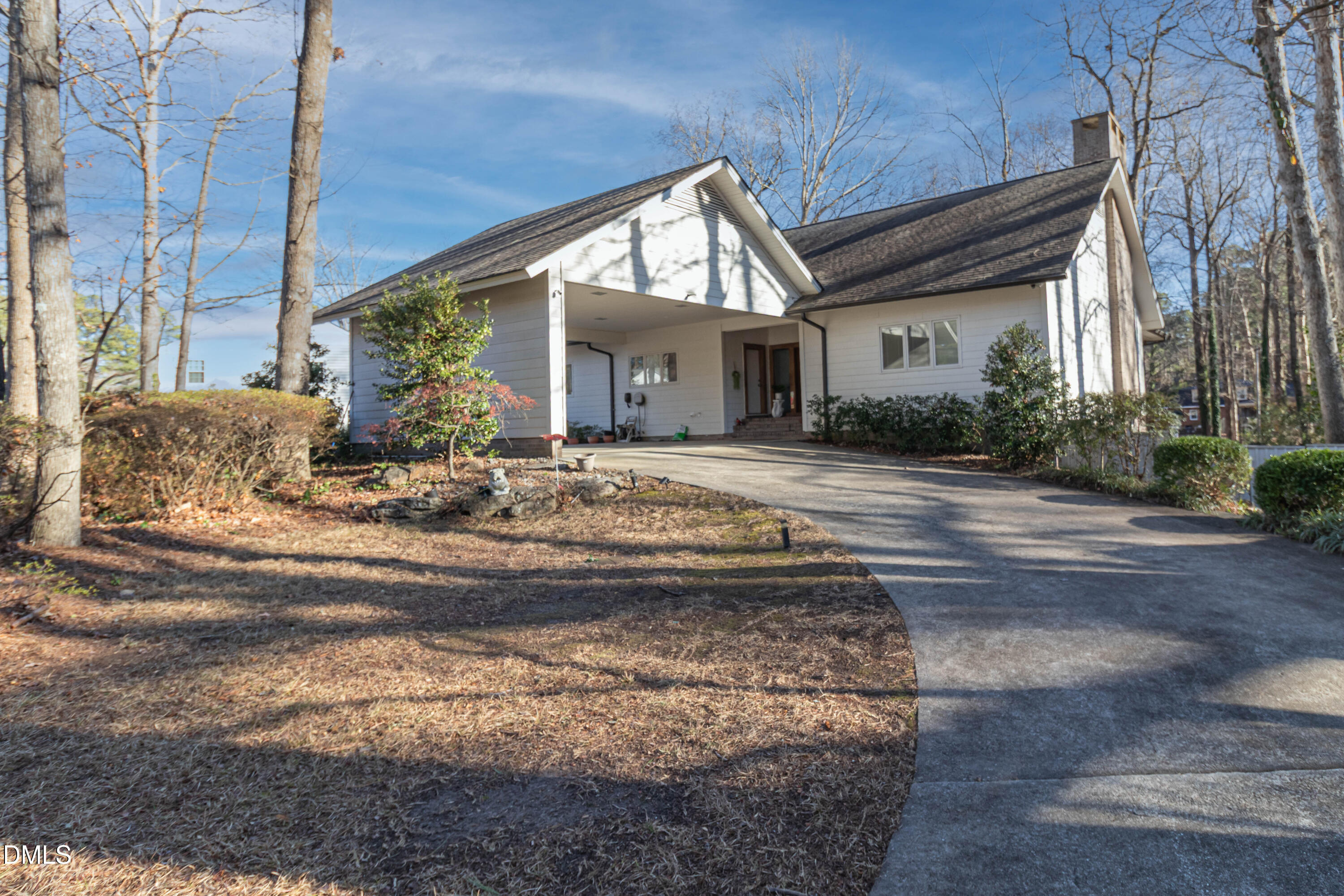 1015 Cardinal Drive NW